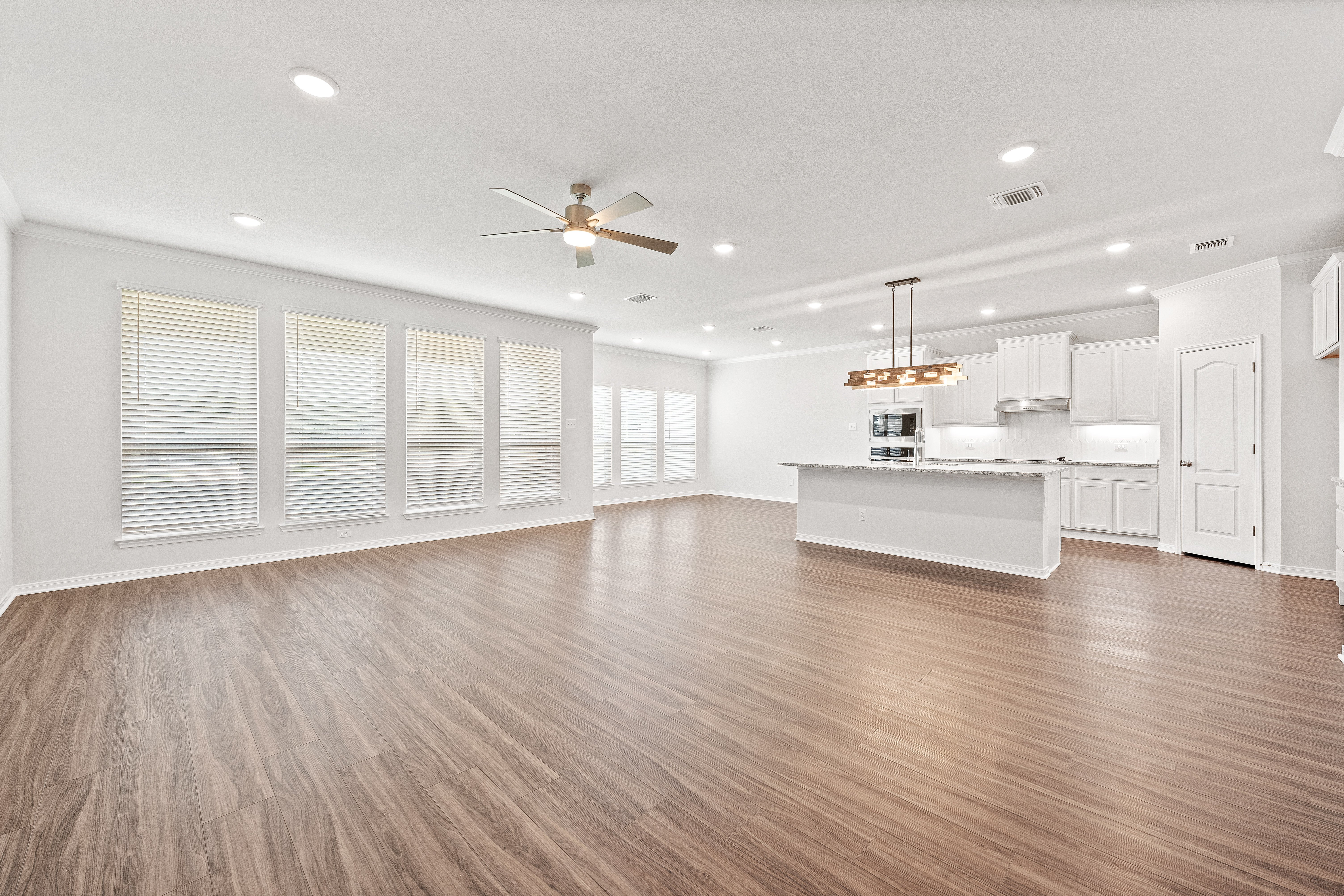 1325-logan-blvd-012
