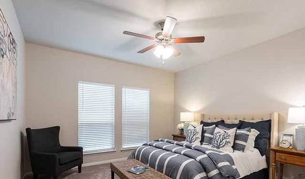 clean-ceiling-fans