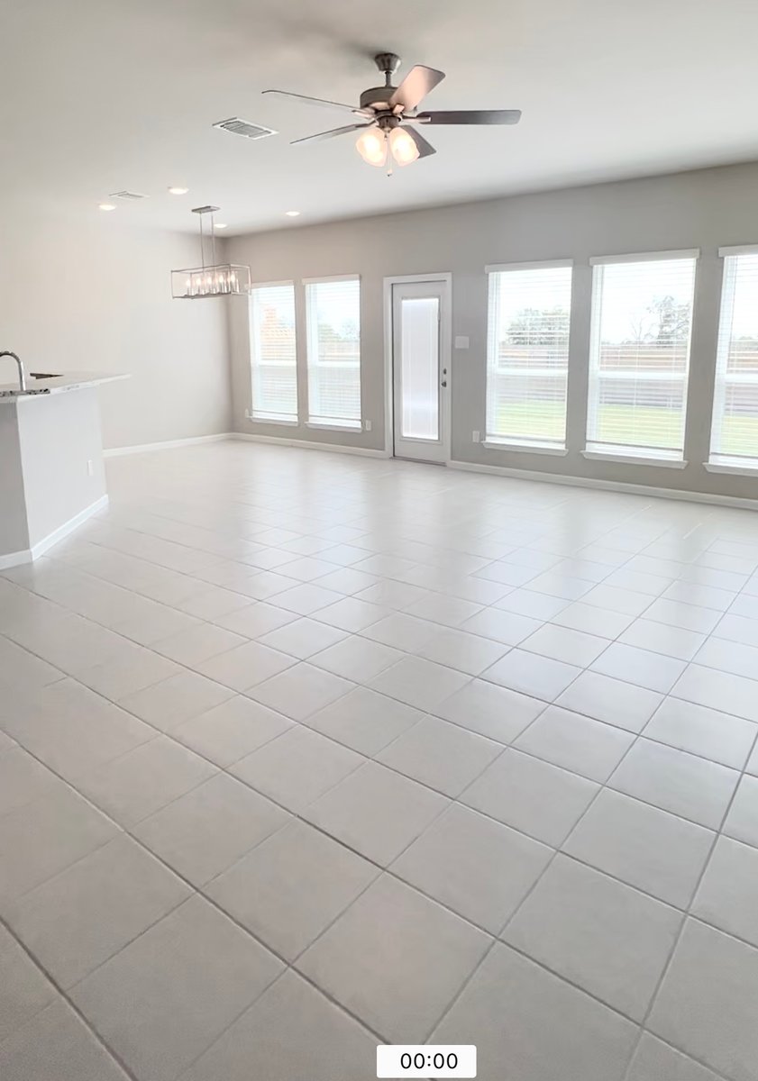 Flooring Tile VS Vinyl Plank