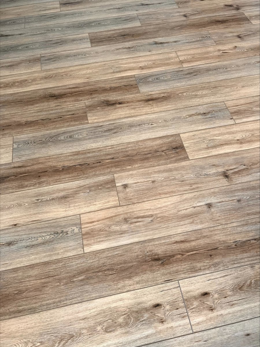 Flooring Tile VS Vinyl Plank