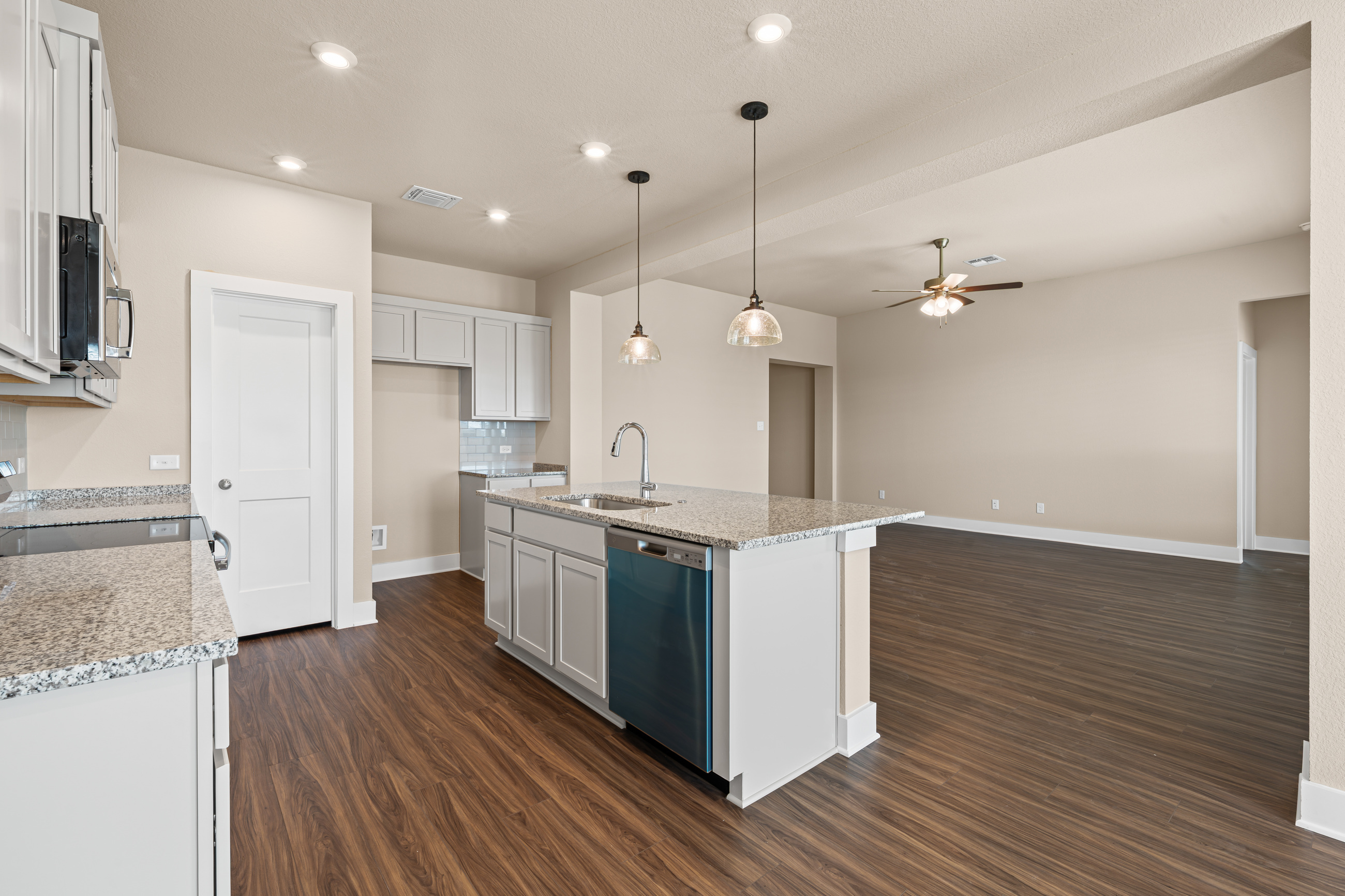 1003 hawks shadow-21