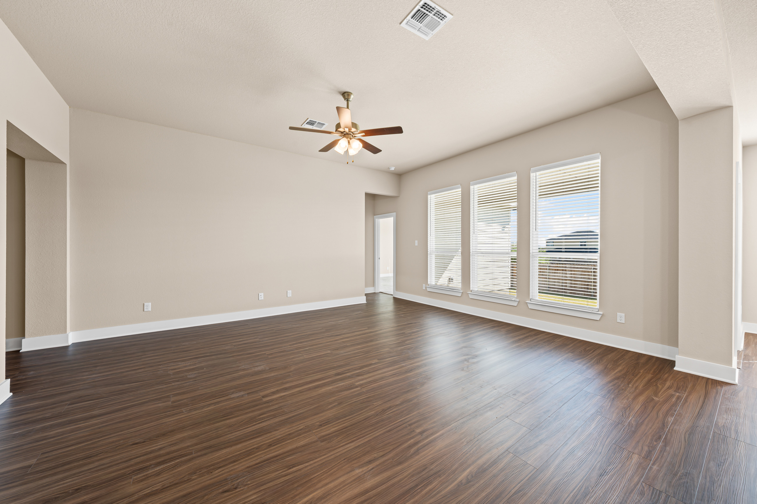 1003 hawks shadow-23