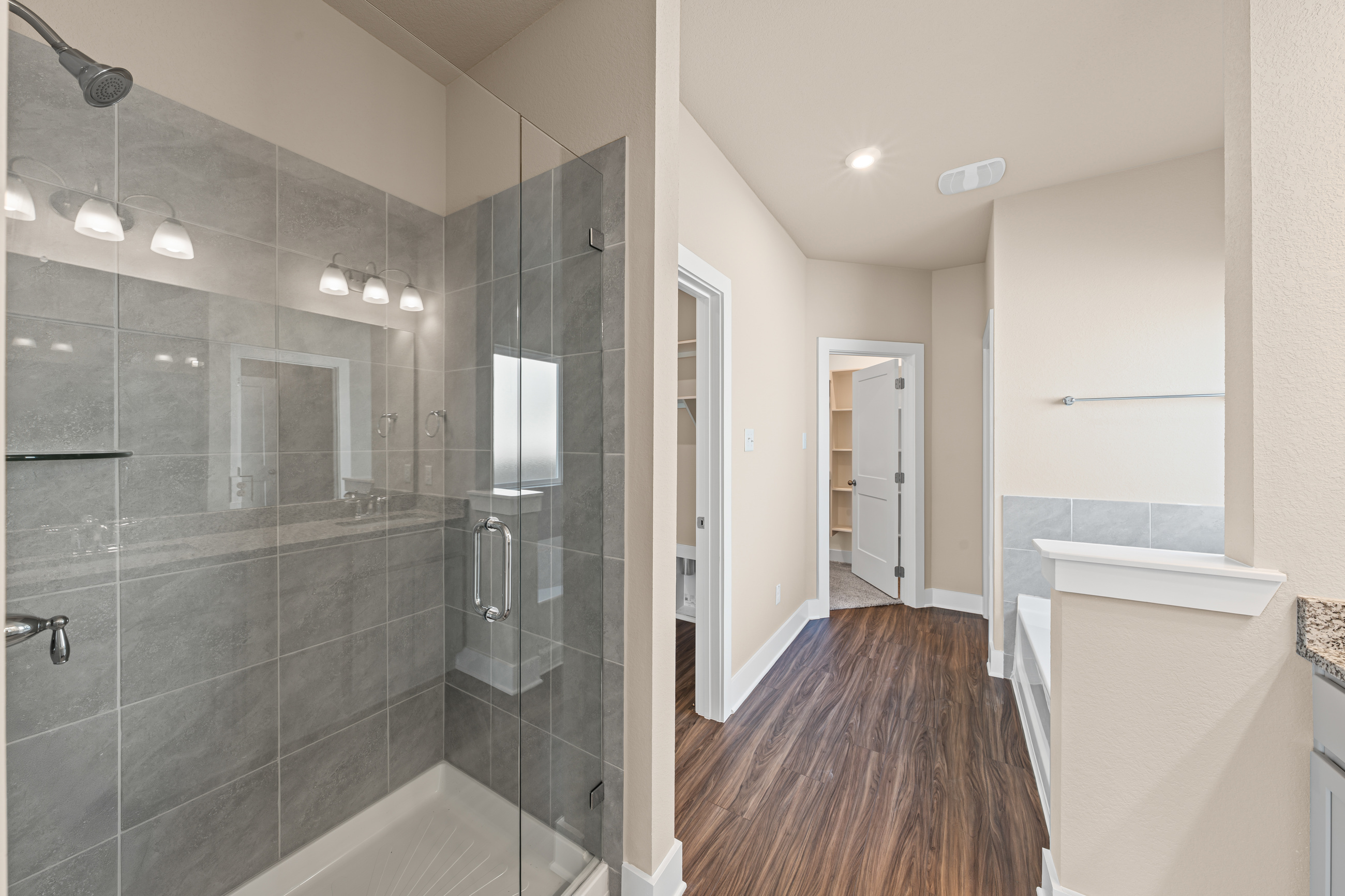 1003 hawks shadow-26