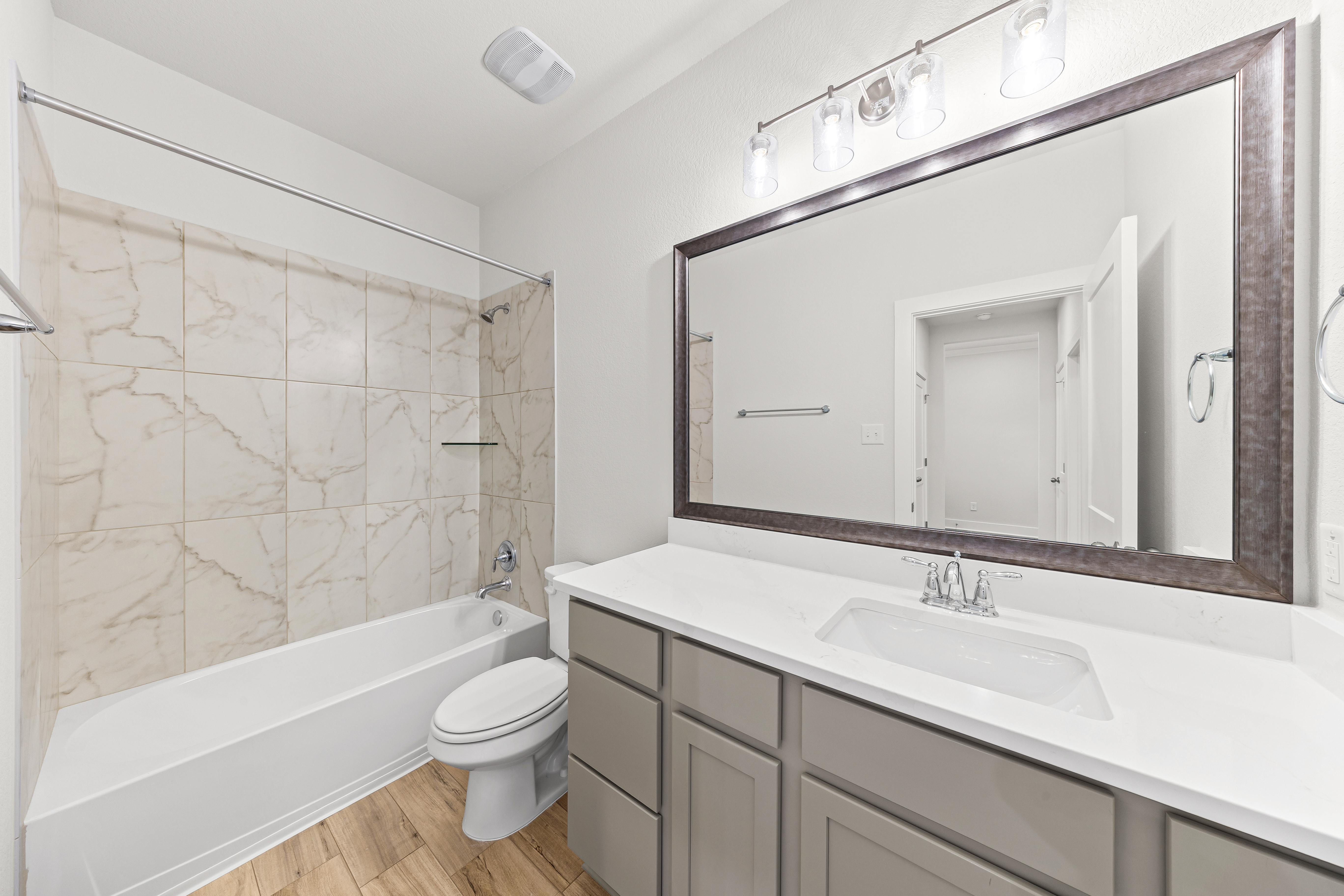 10717 campsite dr-17