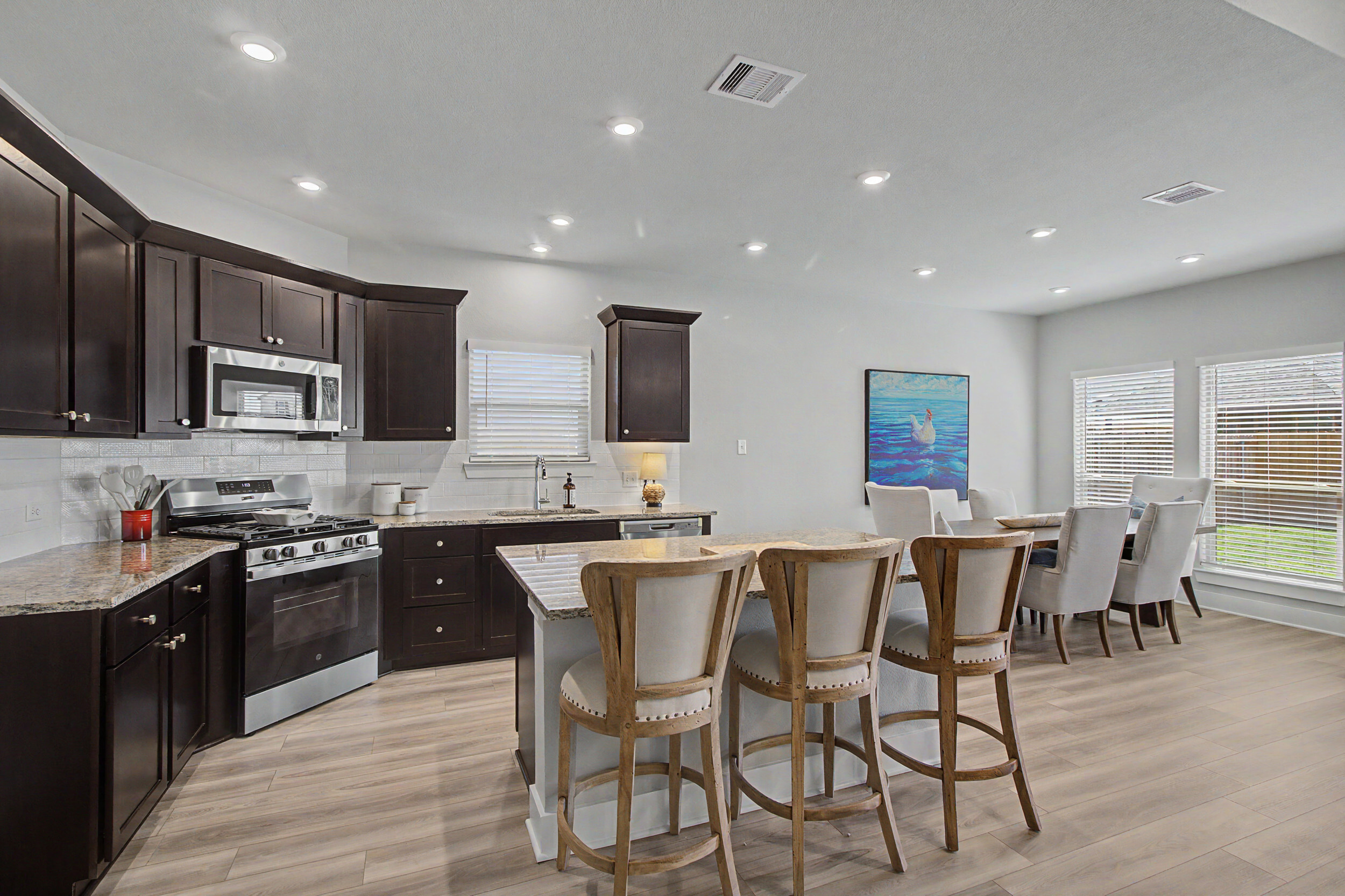 1232 Patriot Dr (34)