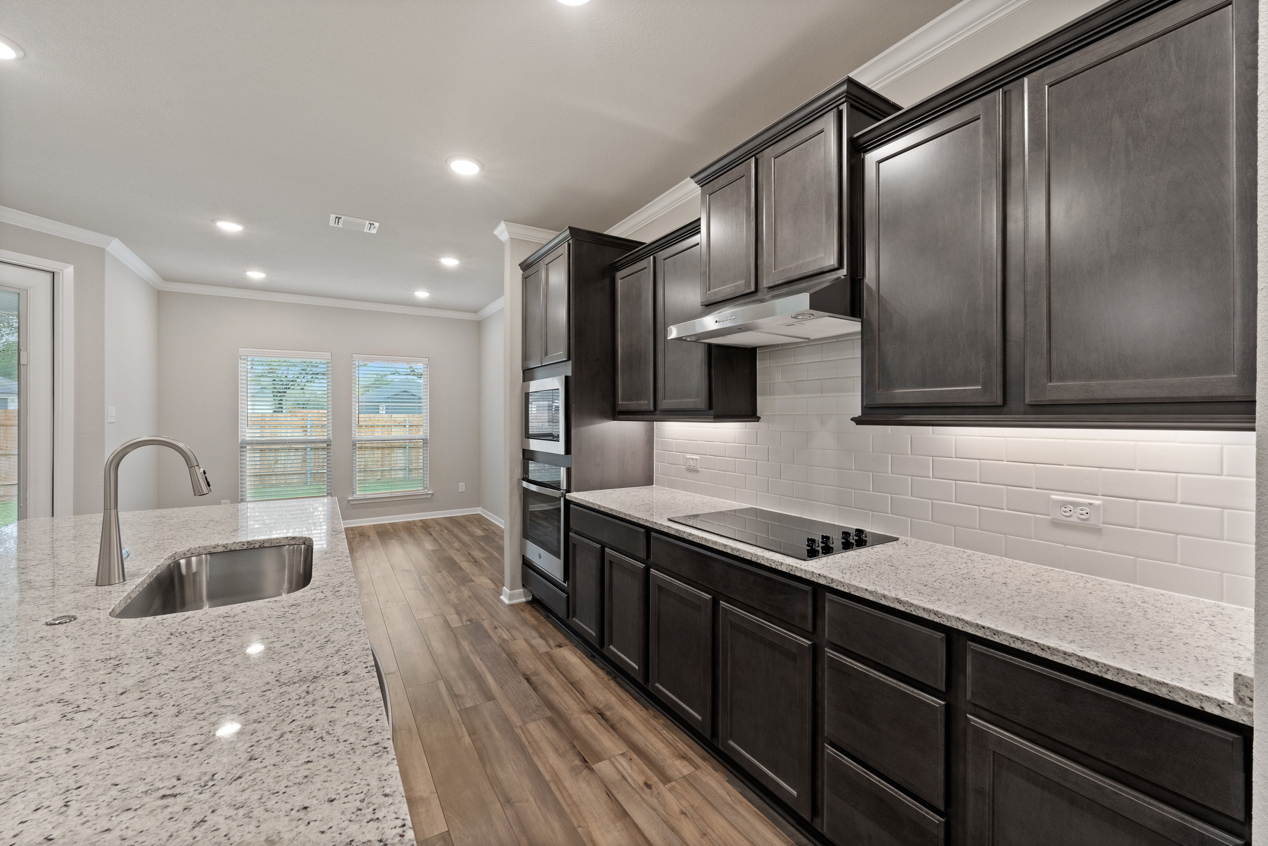 1318 logan-25