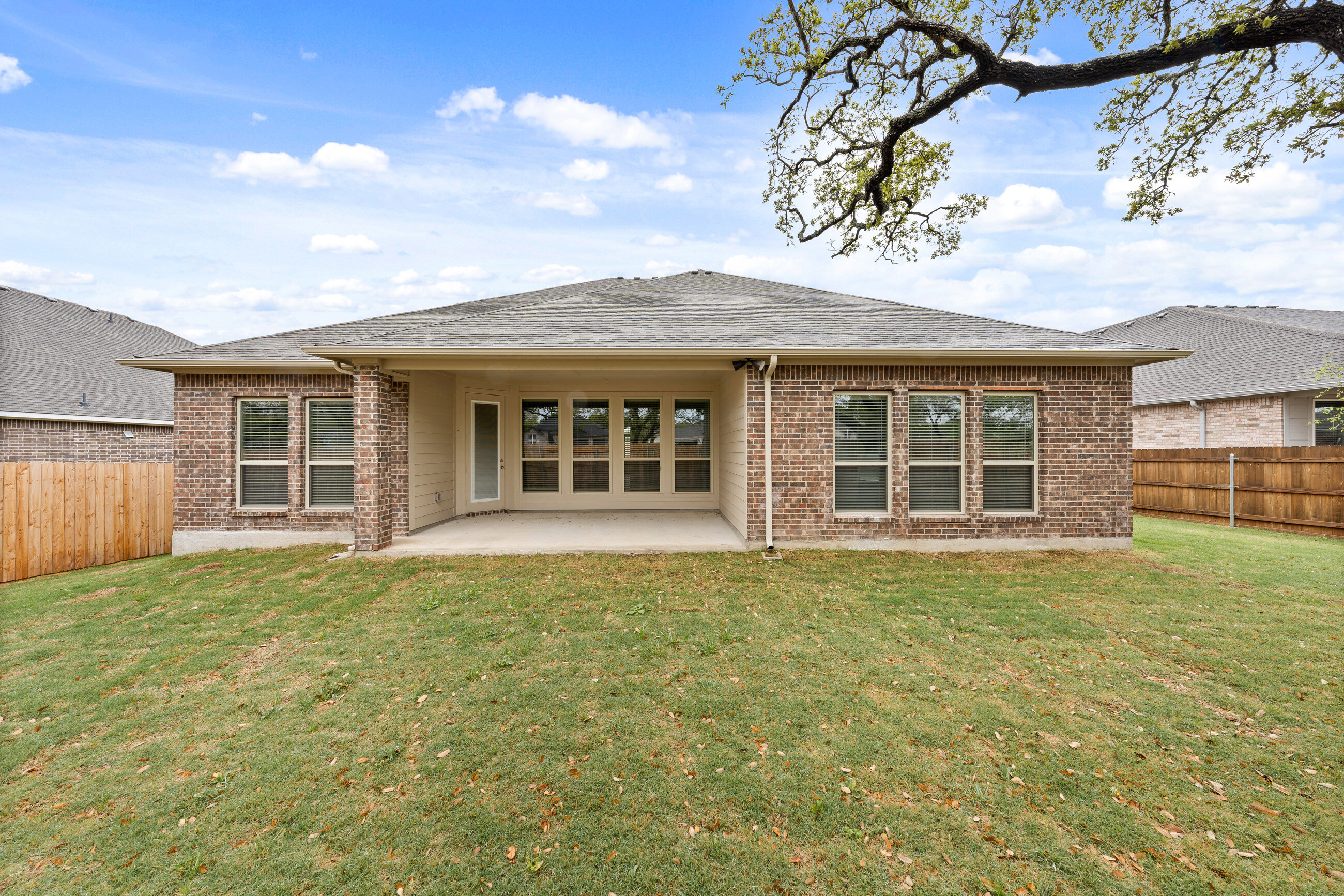 1318 logan-36