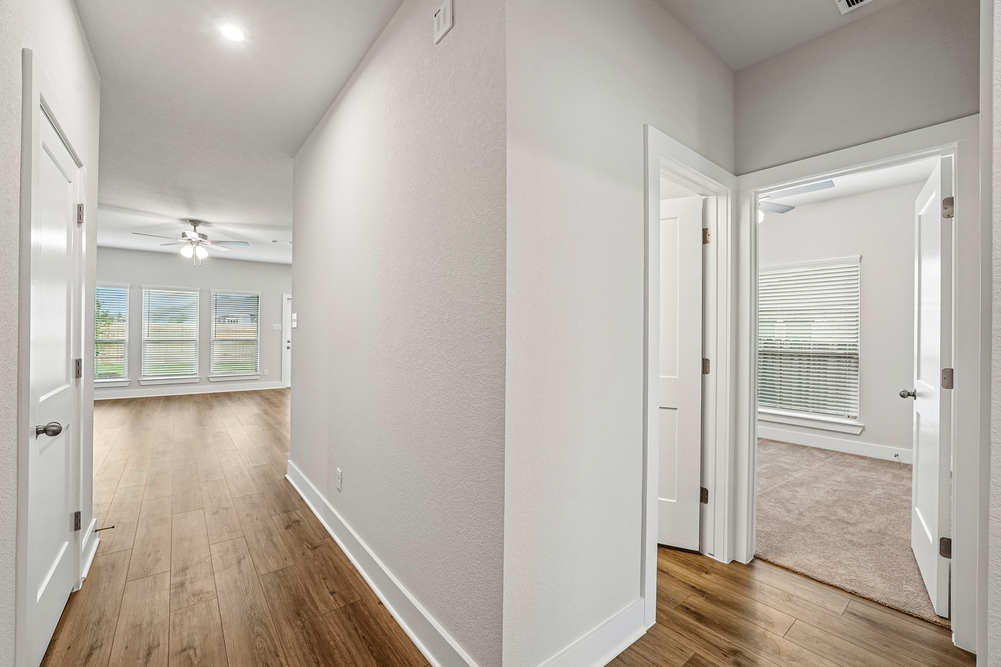 14-web-or-mls-4626 Allison Dr-S2304-014