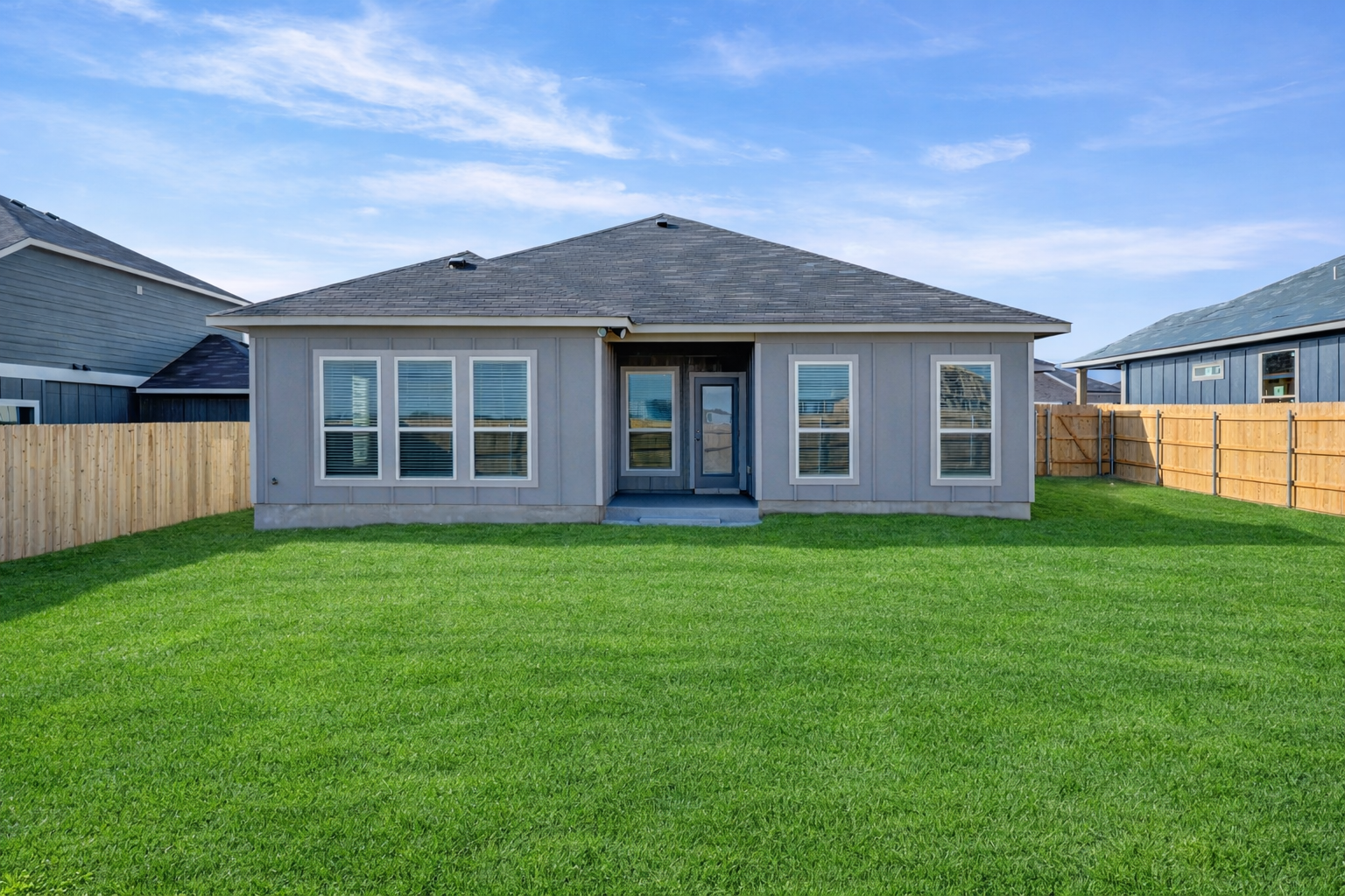 1918 yarrelton backyard