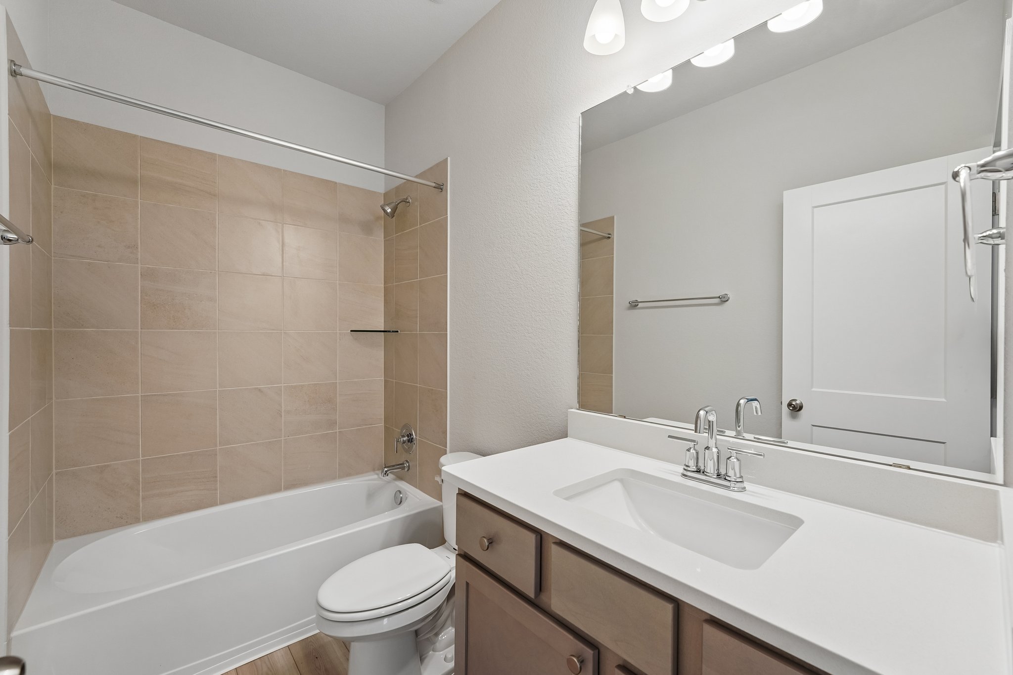 20-web-or-mls-Sitka Dr-S1006-020
