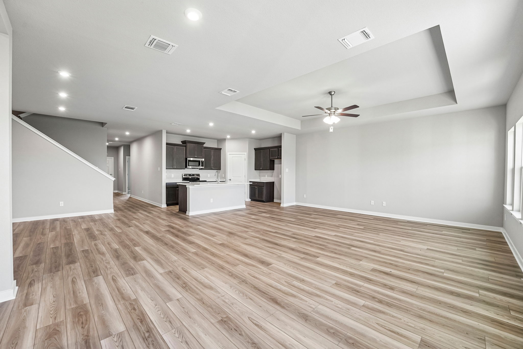 2027 Ratibor Dr (32)