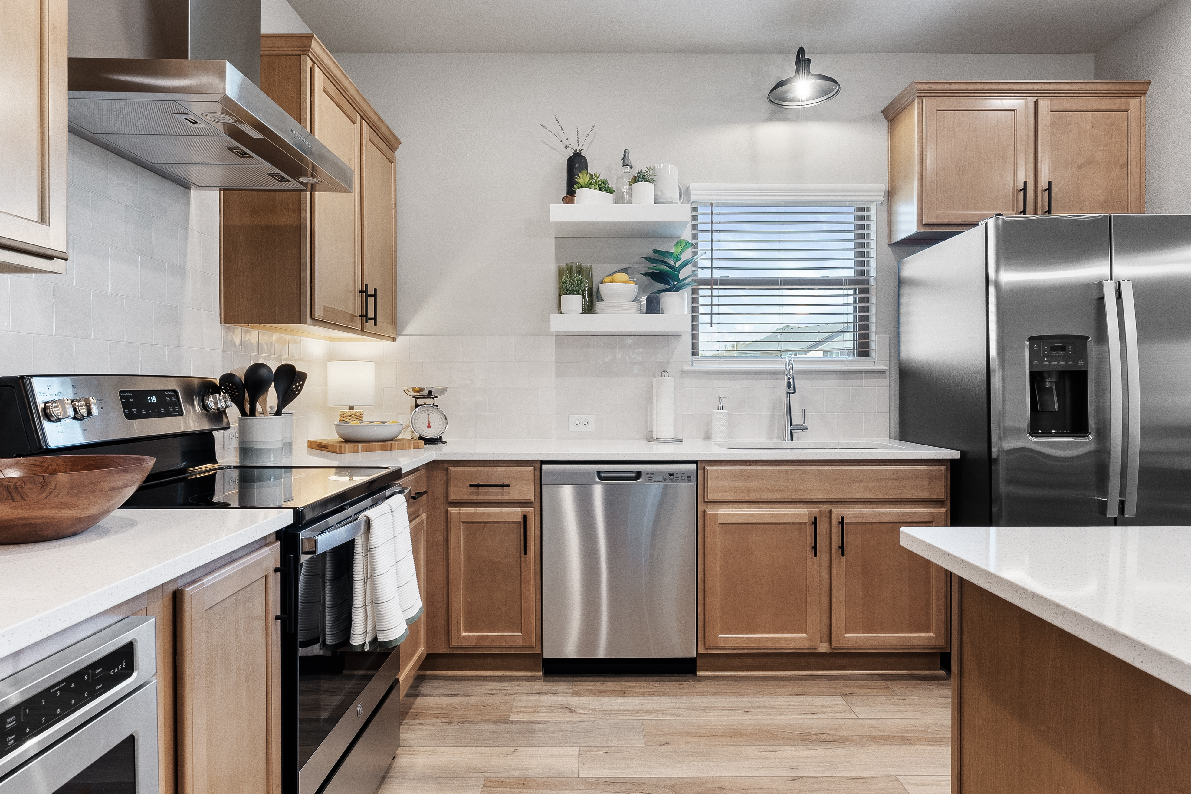 2044-stillwell-st-05