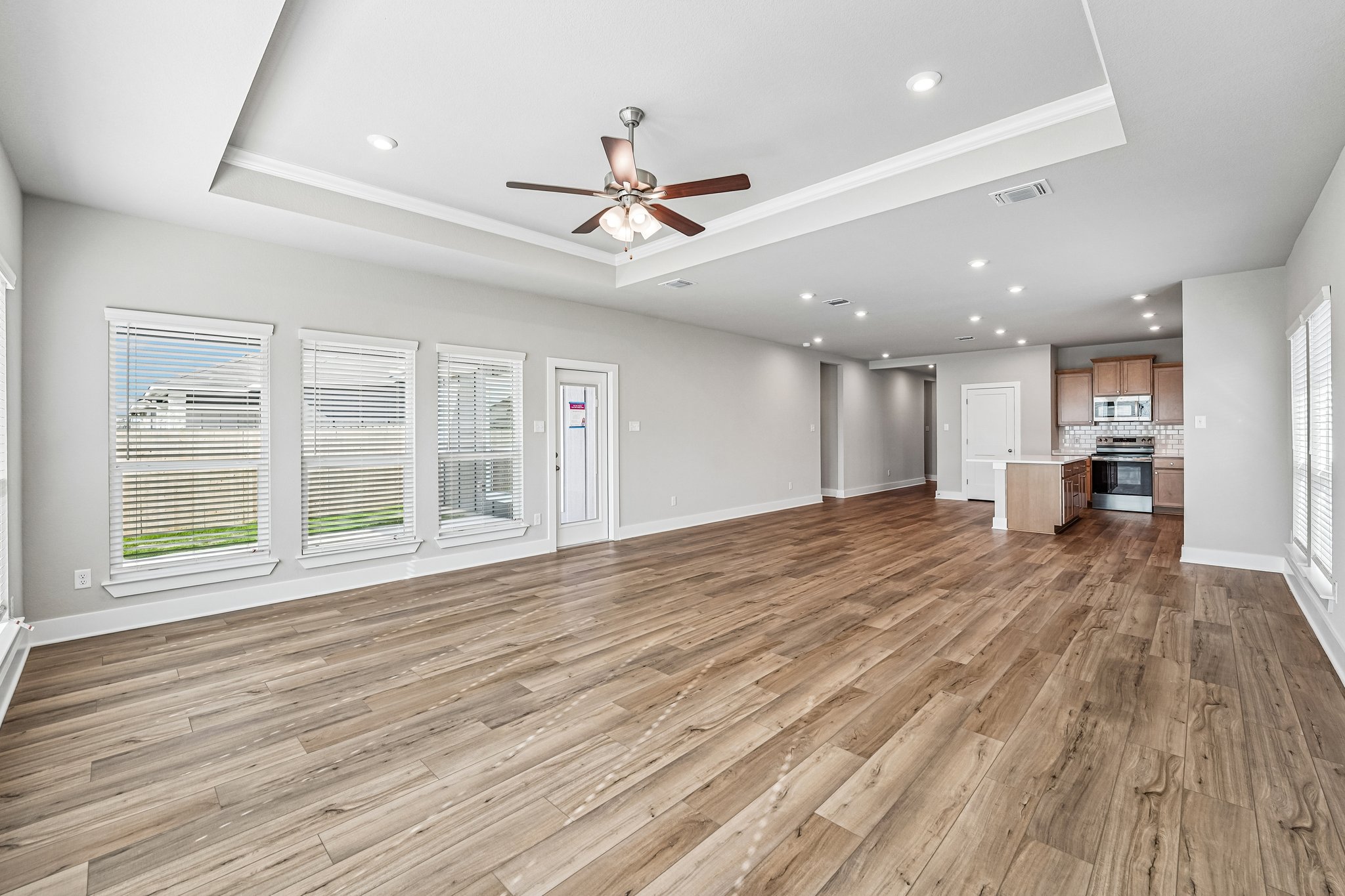 2709 Sitka Dr (35)
