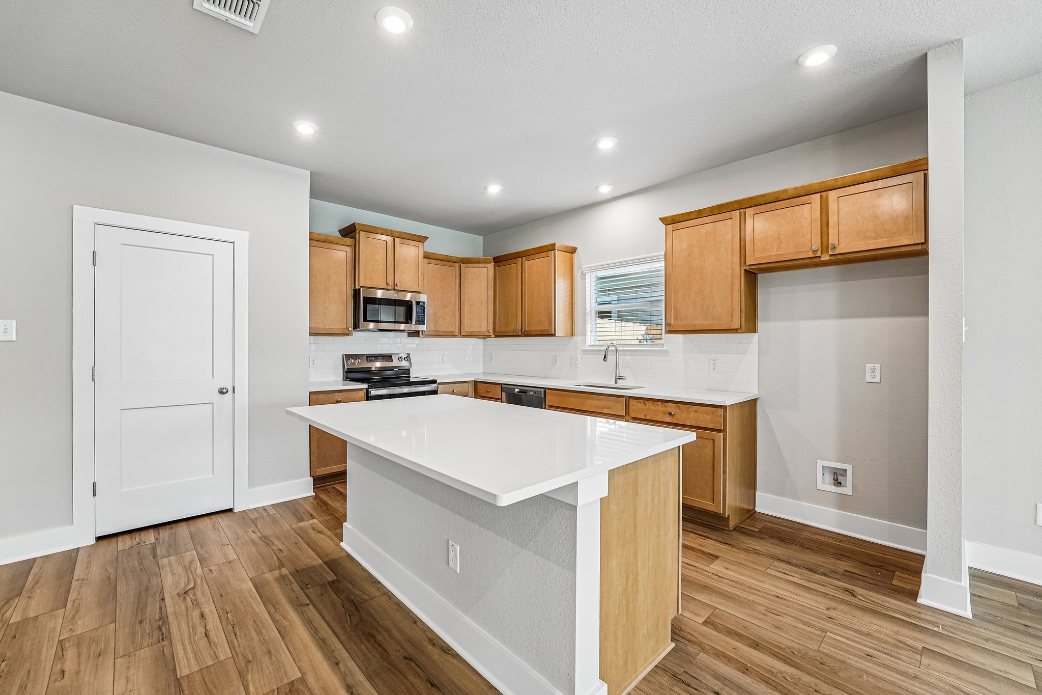 2709 Sitka Dr (5)