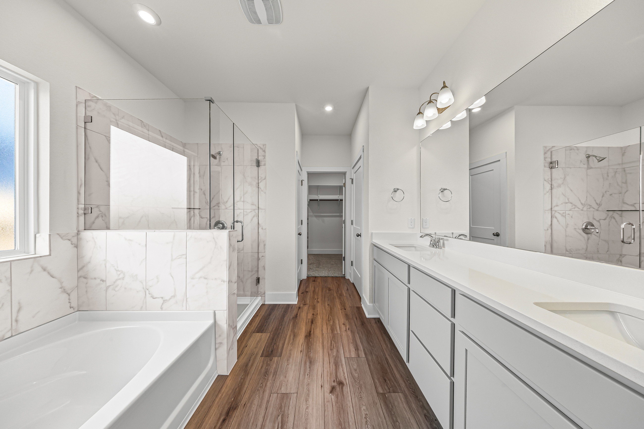 2828 fox river dr-33