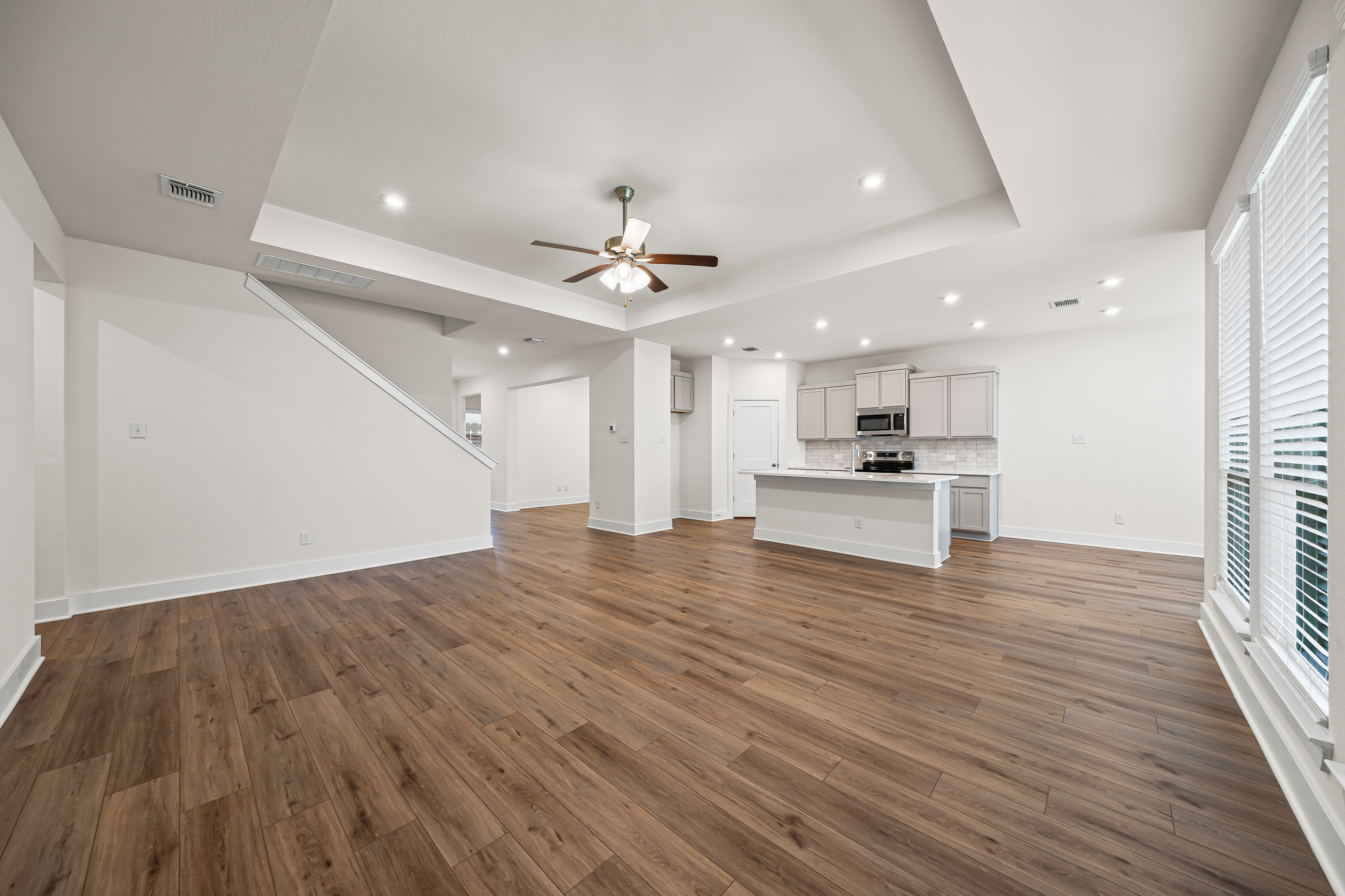 2828 fox river dr-4