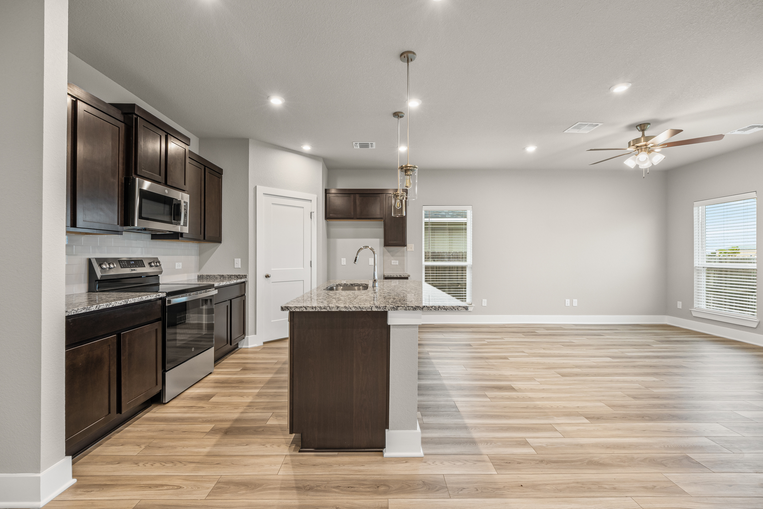 2829 wasilla dr-6