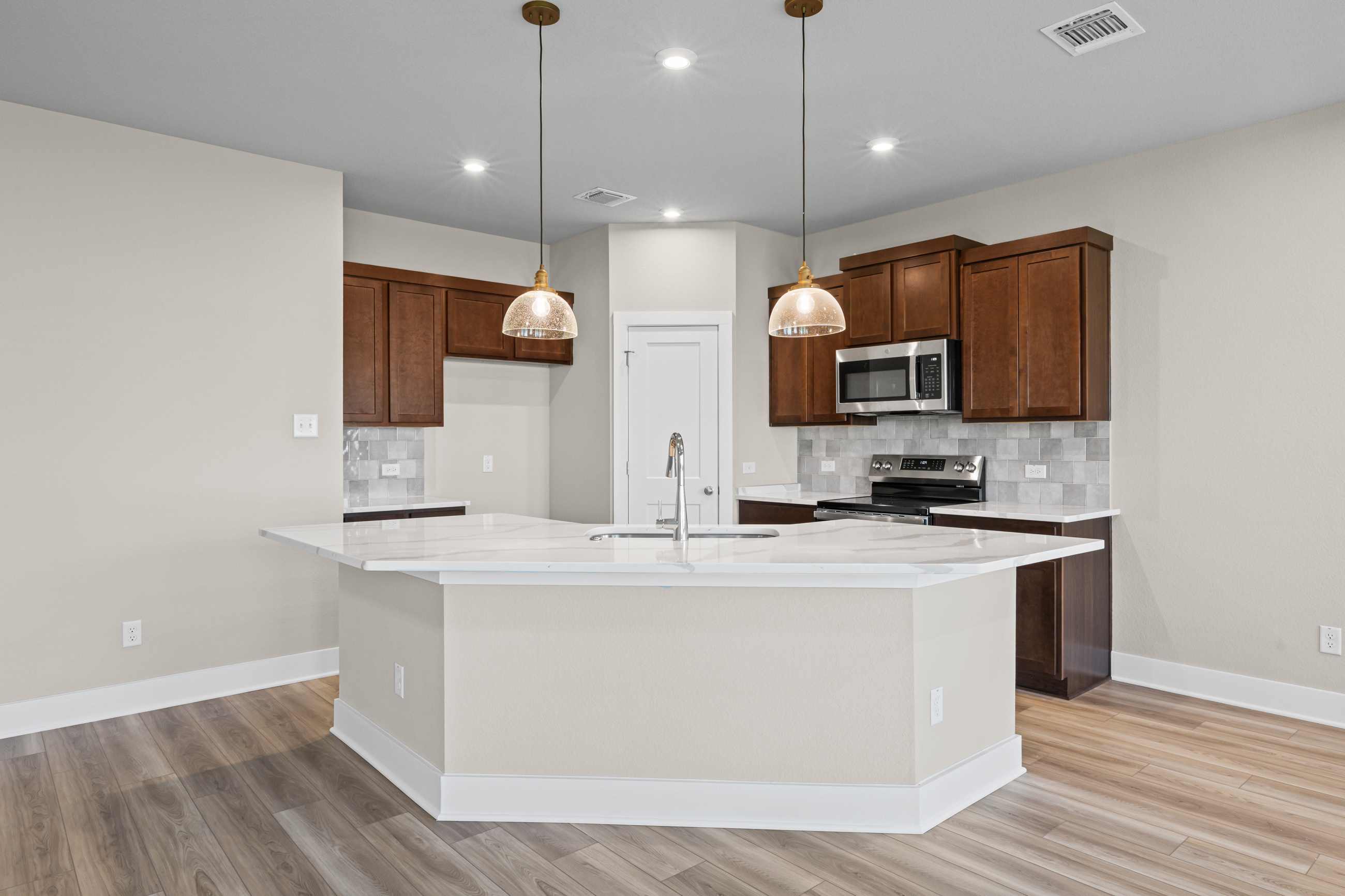 2832 fox river-12