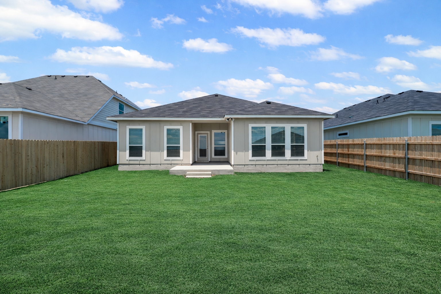 415 winscott backyard