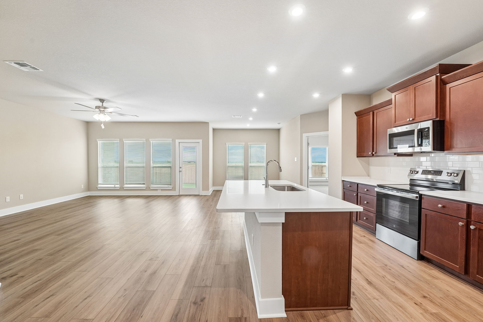 445 Pipe Creek (37)