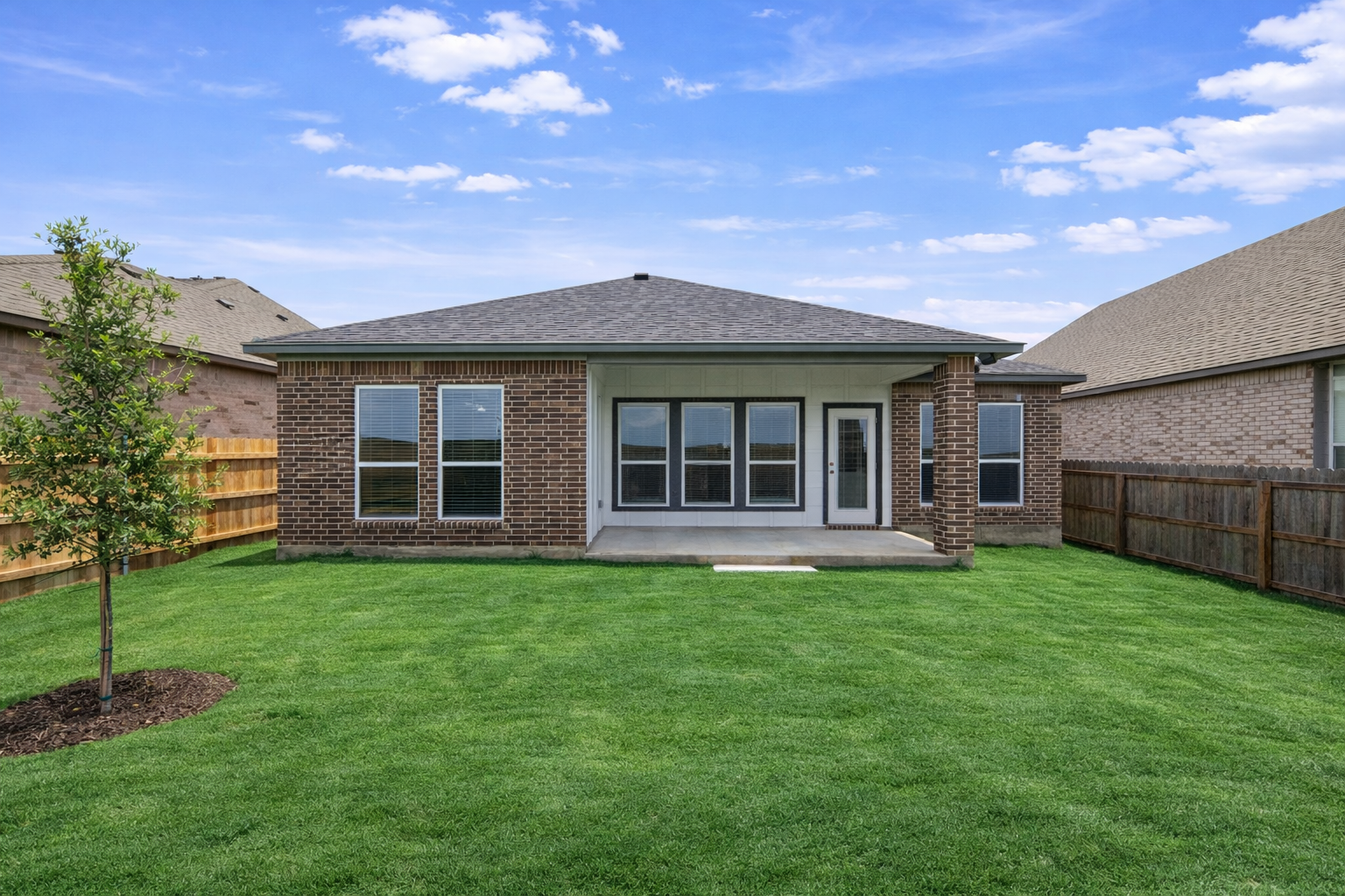 4561 allison backyard