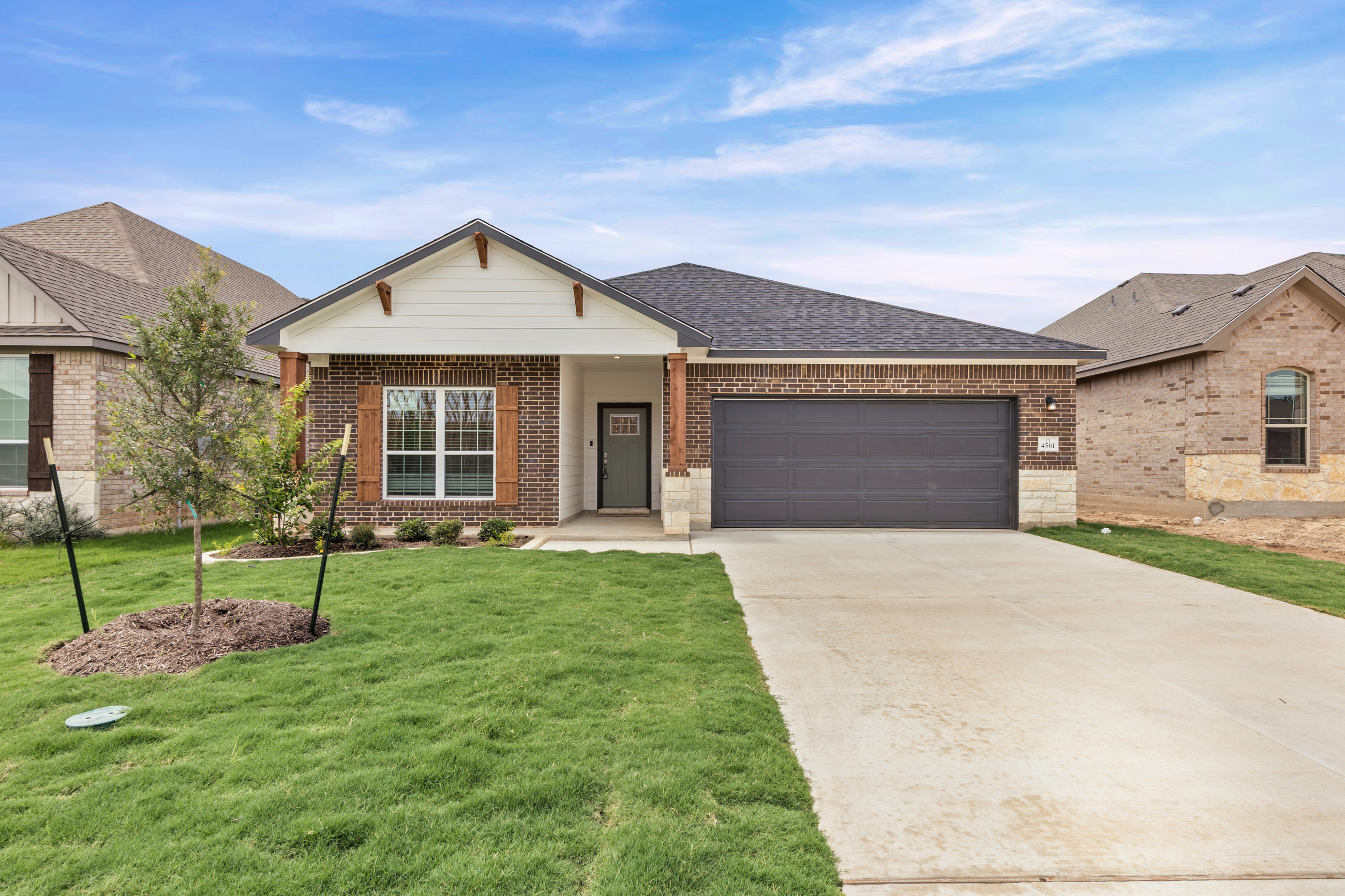 4561 allison dr-1