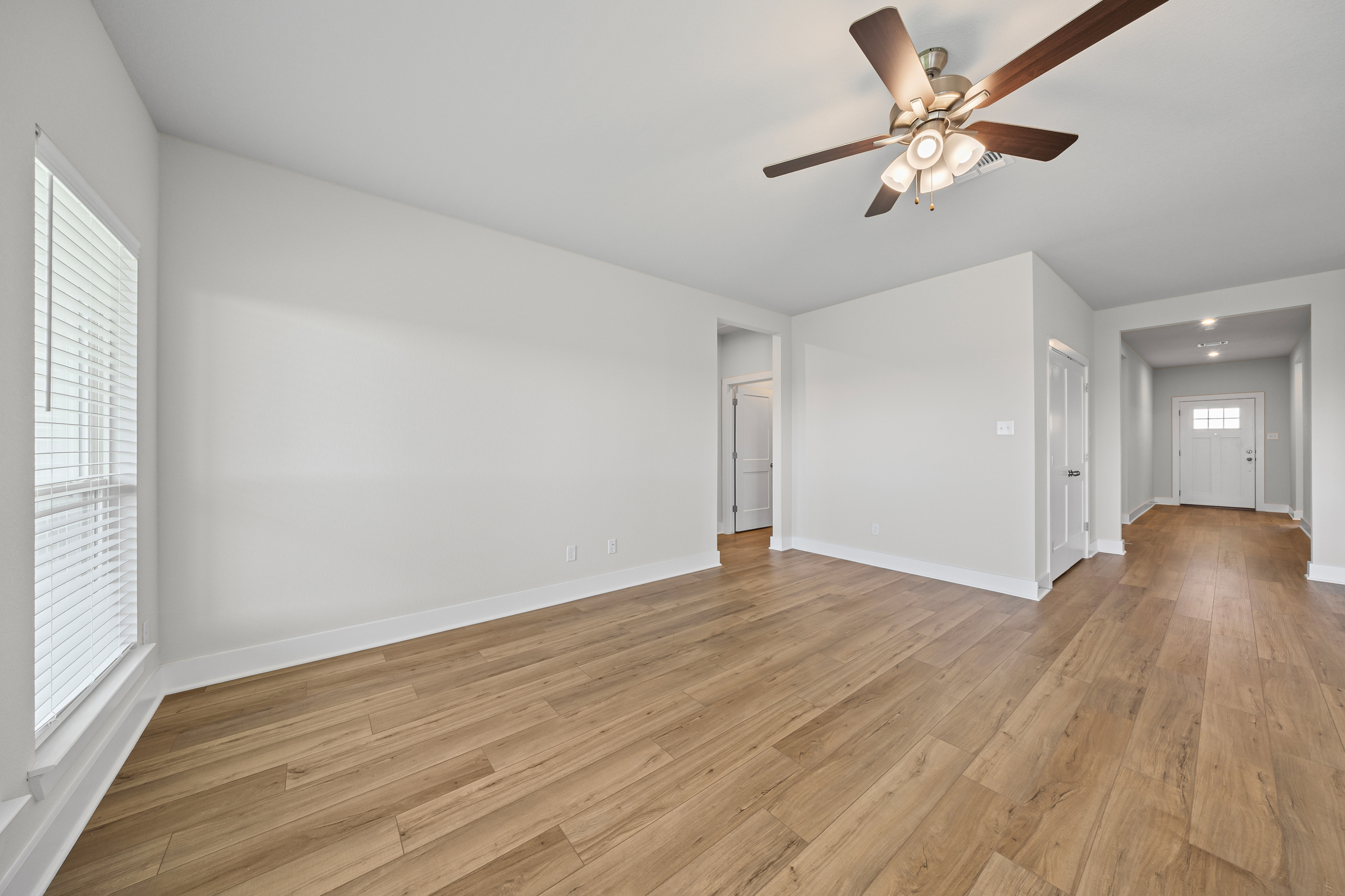 4561 allison dr-11
