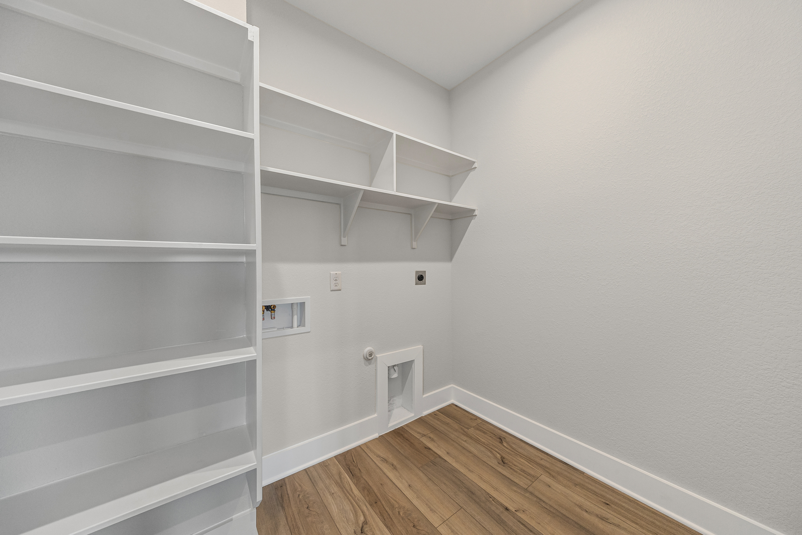 4561 allison dr-29