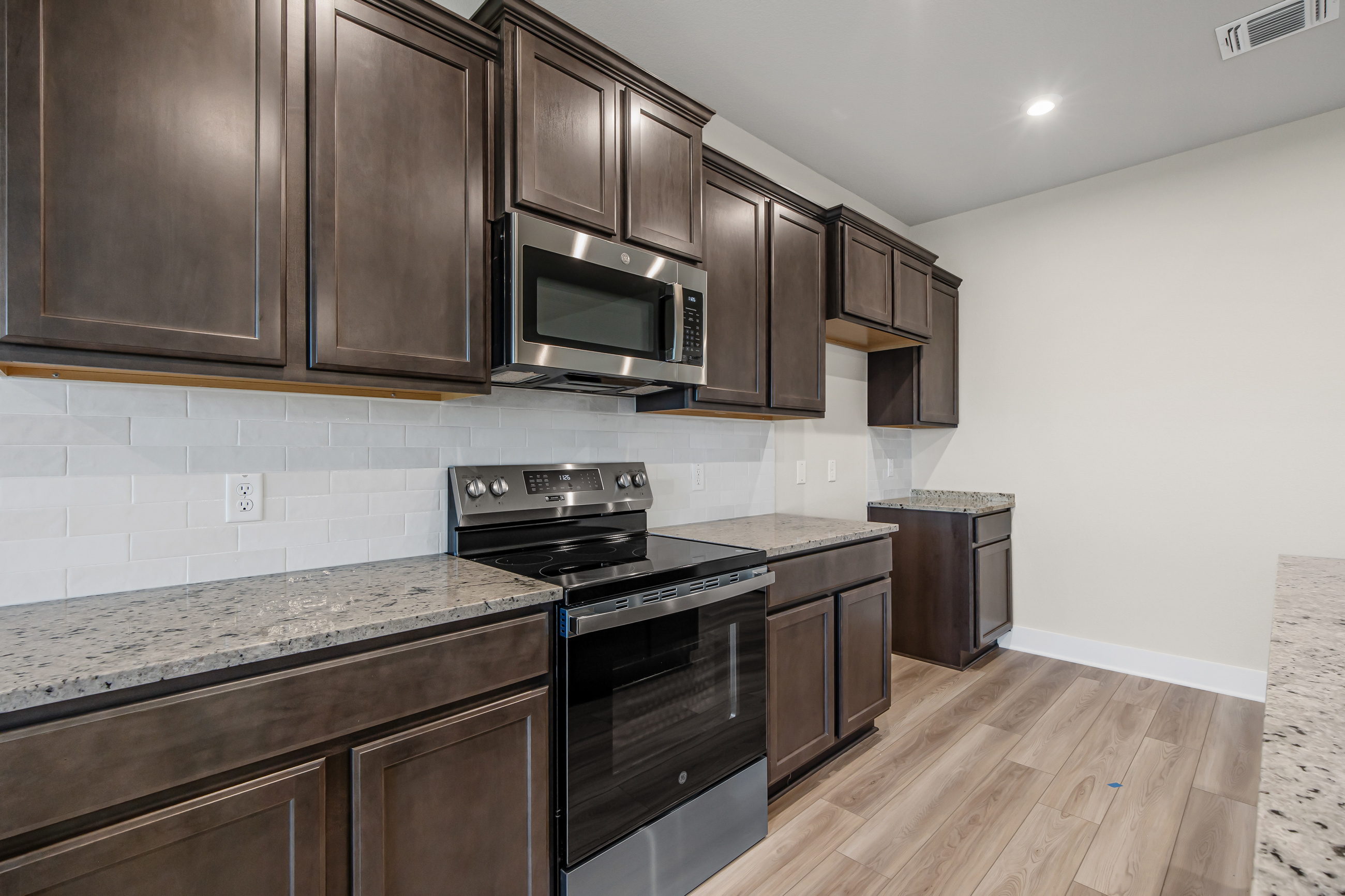 4601 allison dr-10
