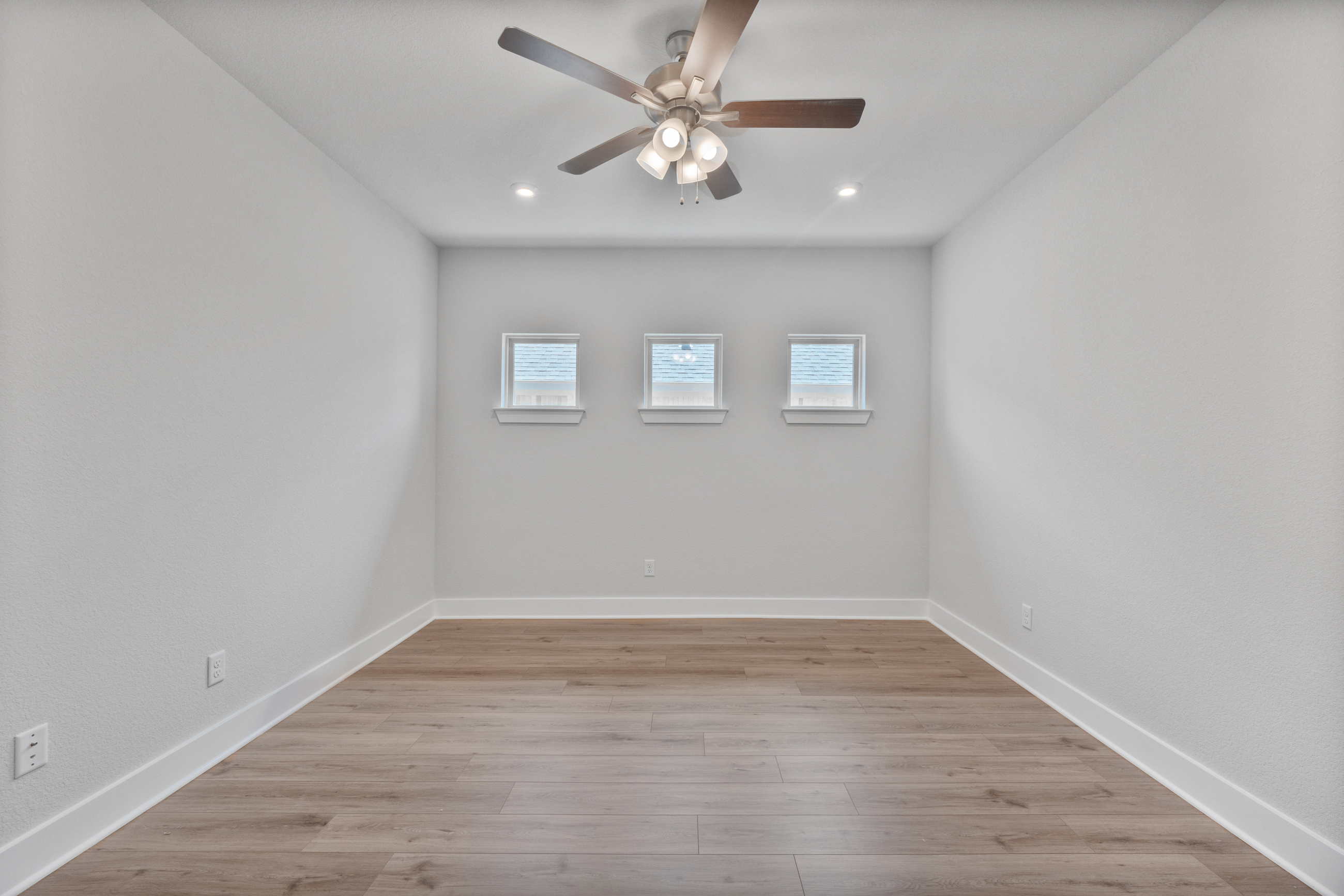 4613 allison dr-15