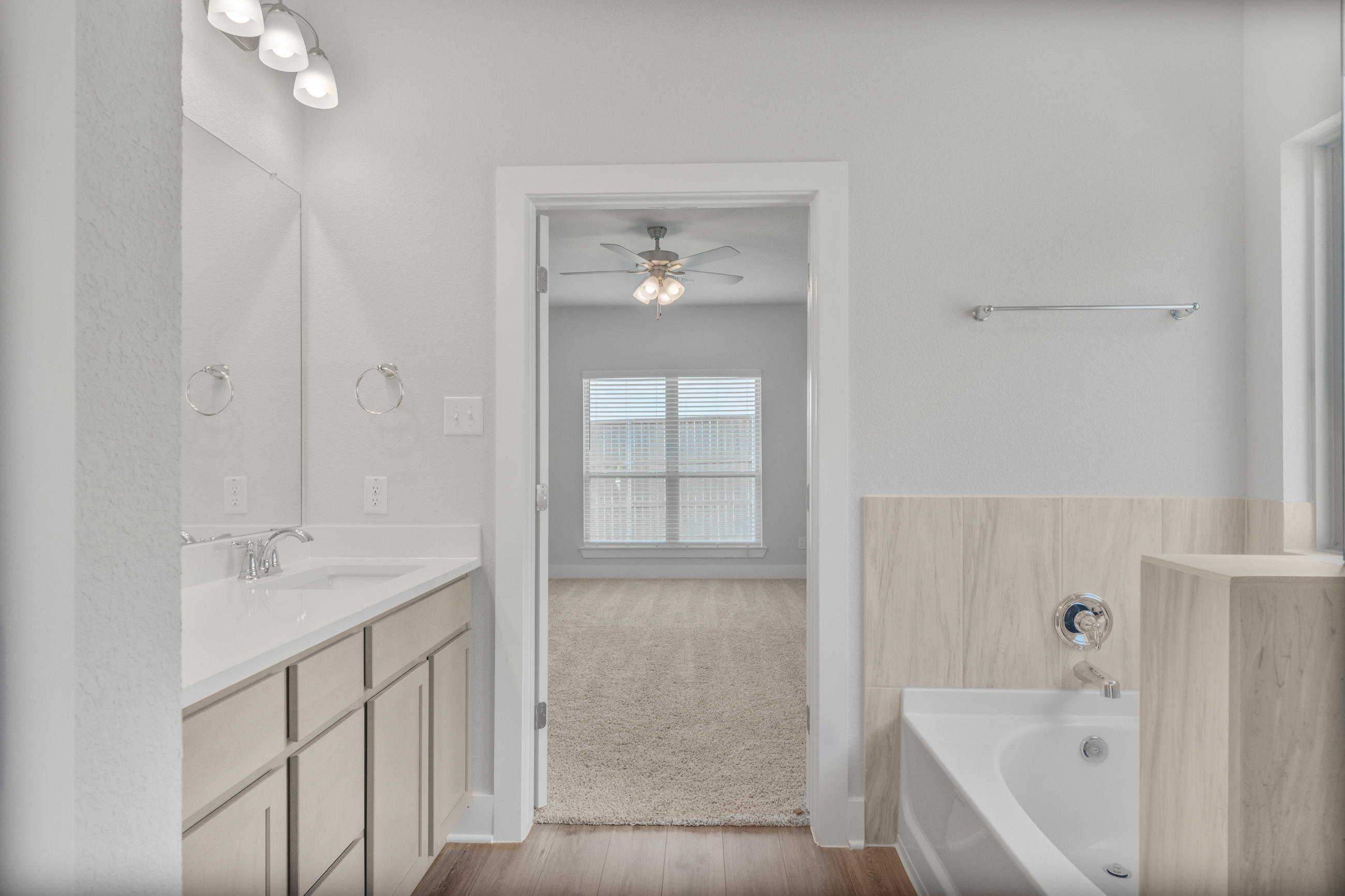 4613 allison dr-29