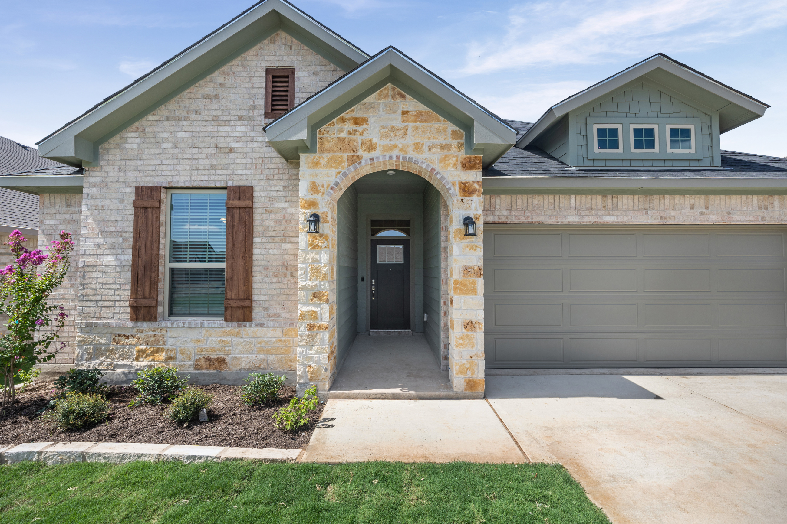 4613 allison dr-3