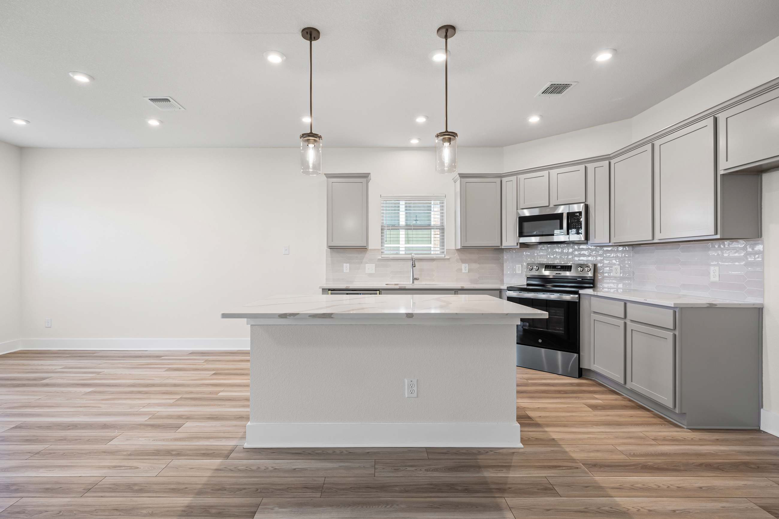 4619 allison dr-6
