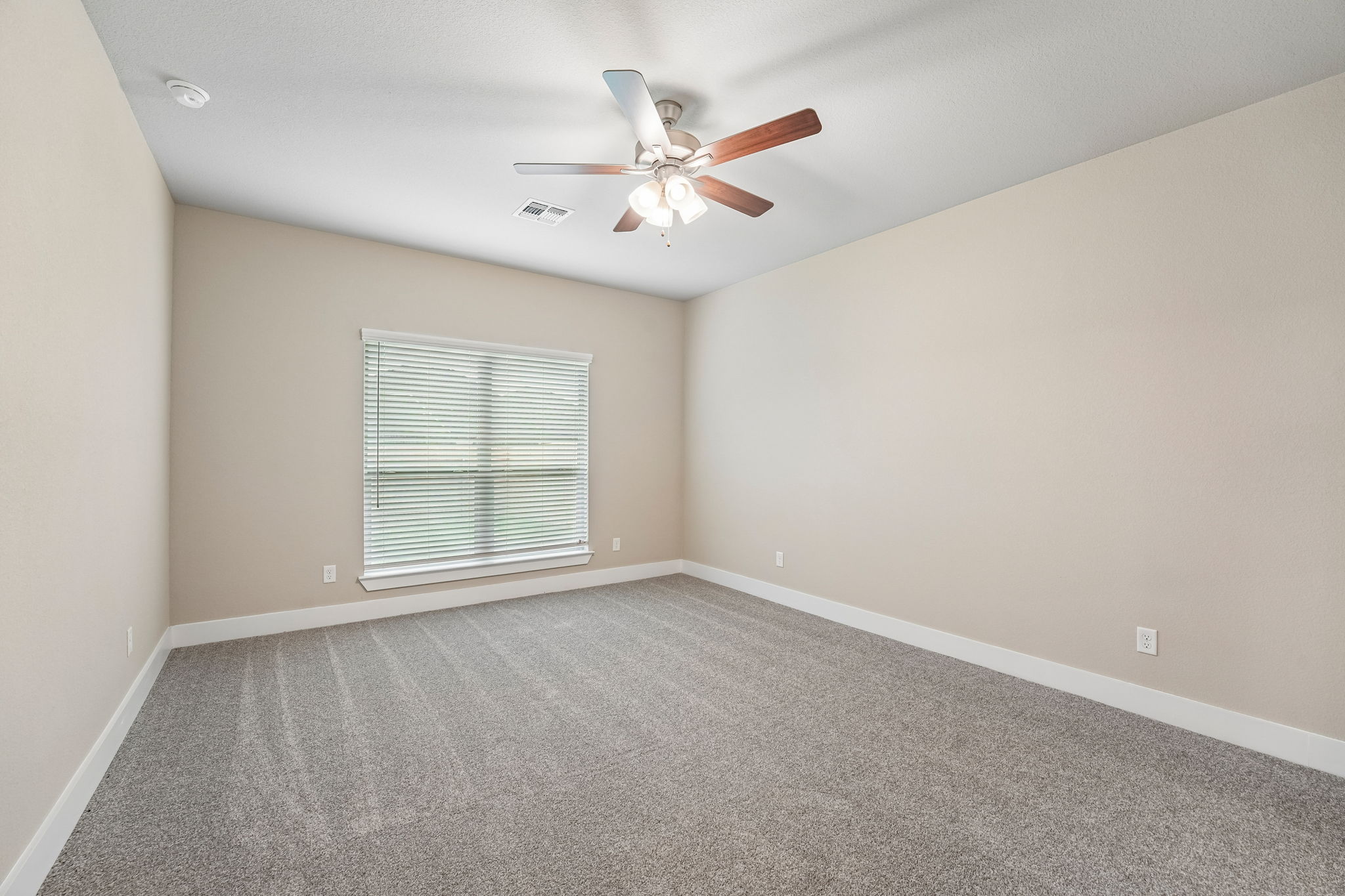 5025 Lassen Ln (23)