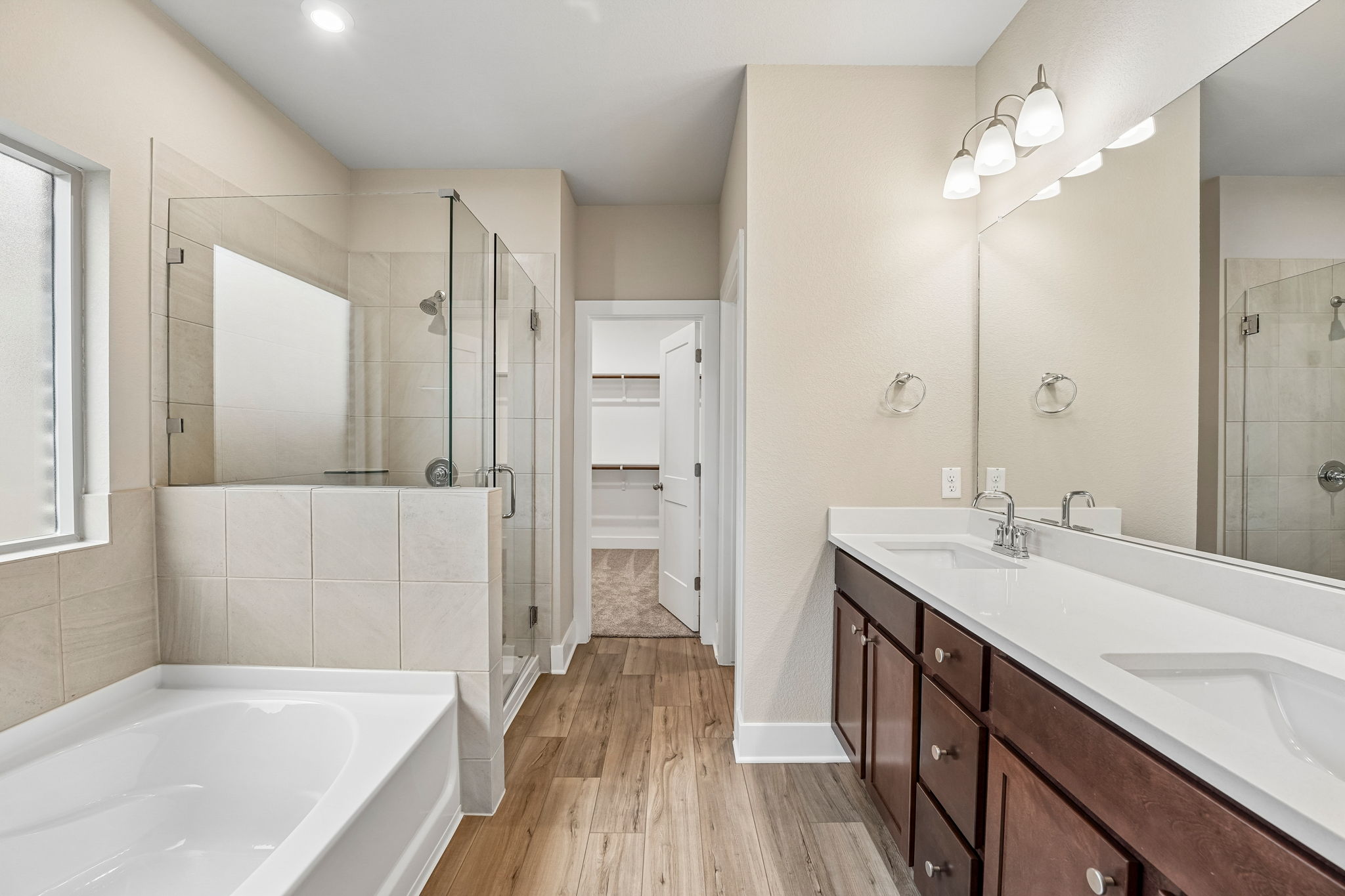 5025 Lassen Ln (25)