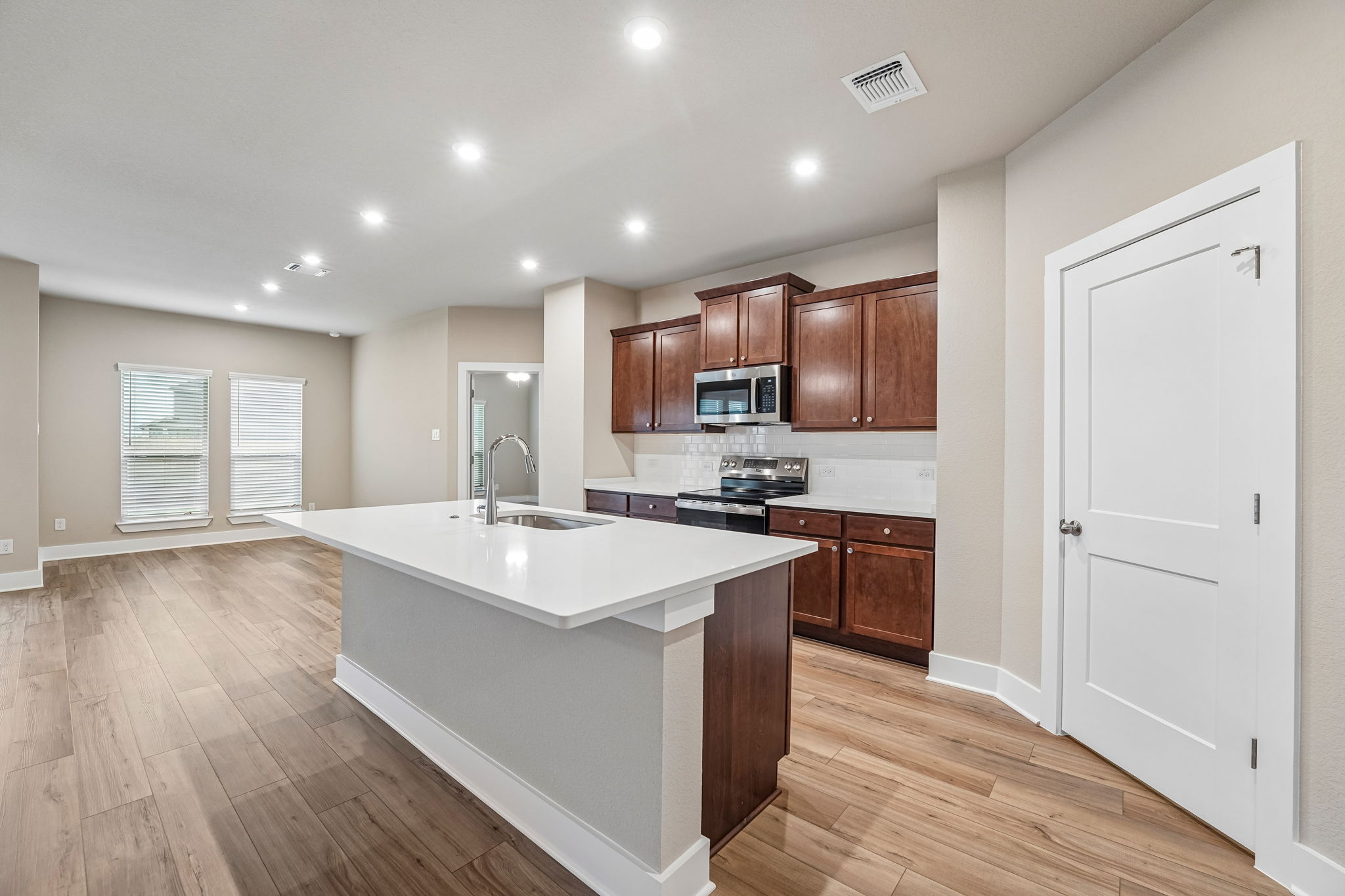 5025 Lassen Ln (9)