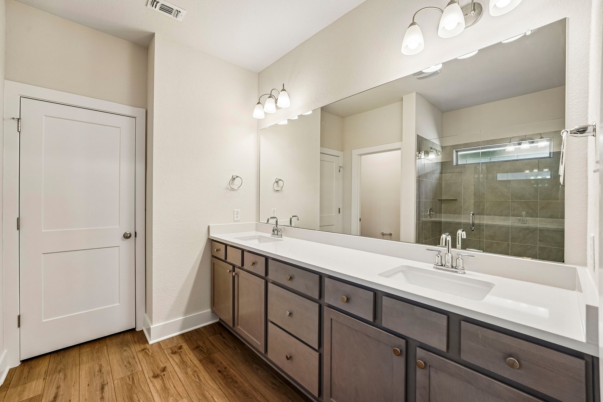 5106 Lassen Ln (11)