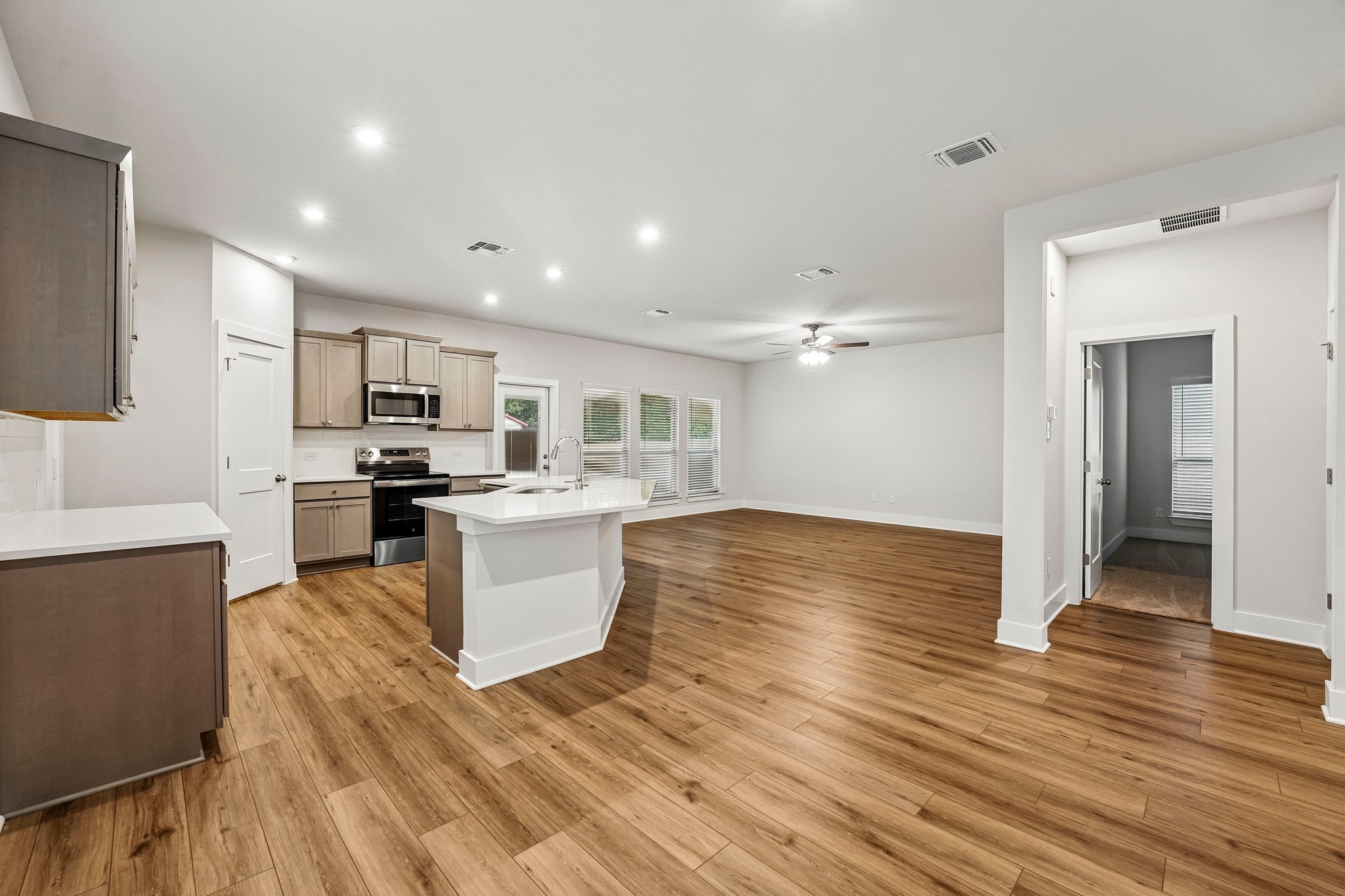 5106 Lassen Ln (31)
