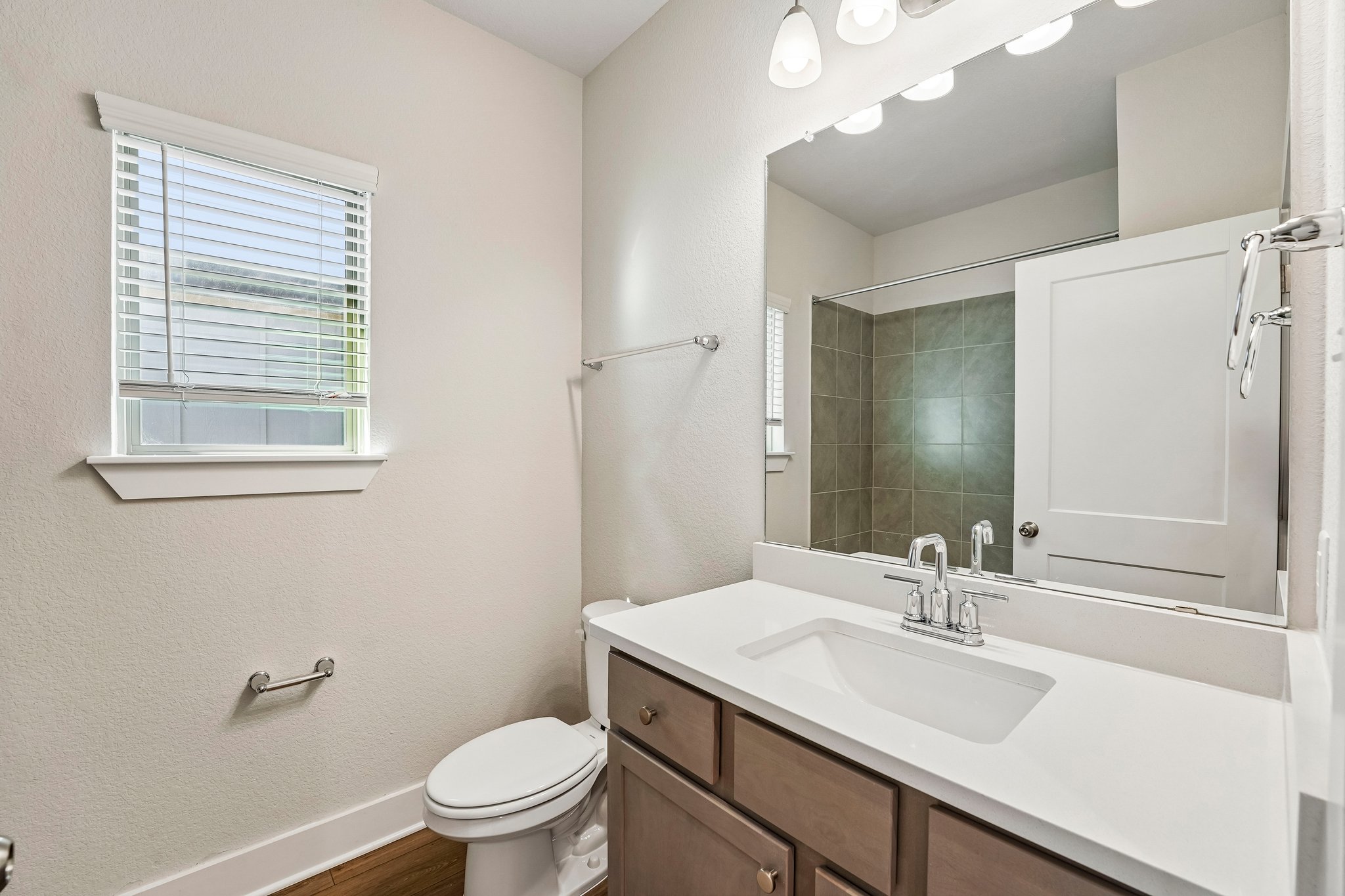 5106 Lassen Ln (6)
