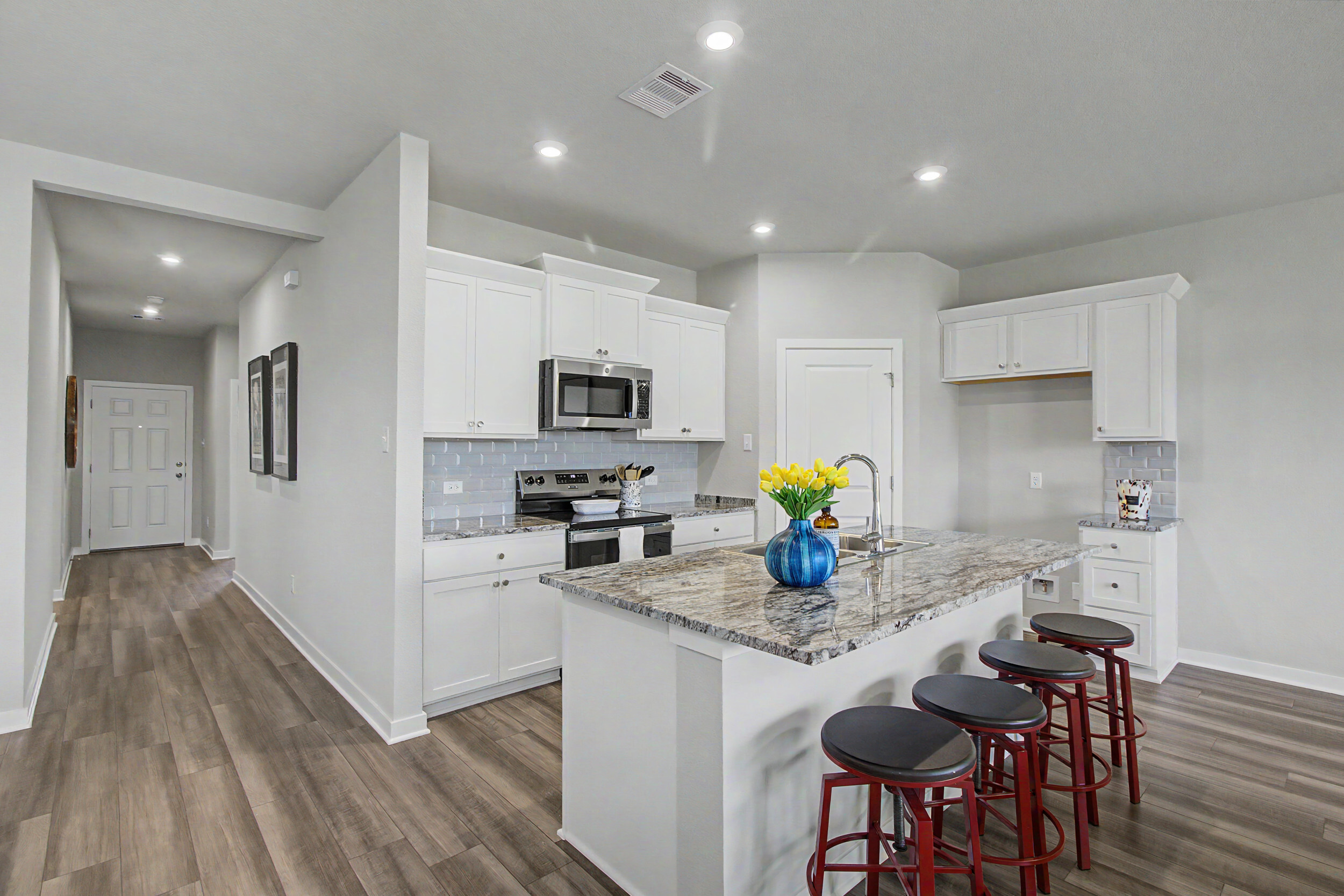5520 Harriet St (34)