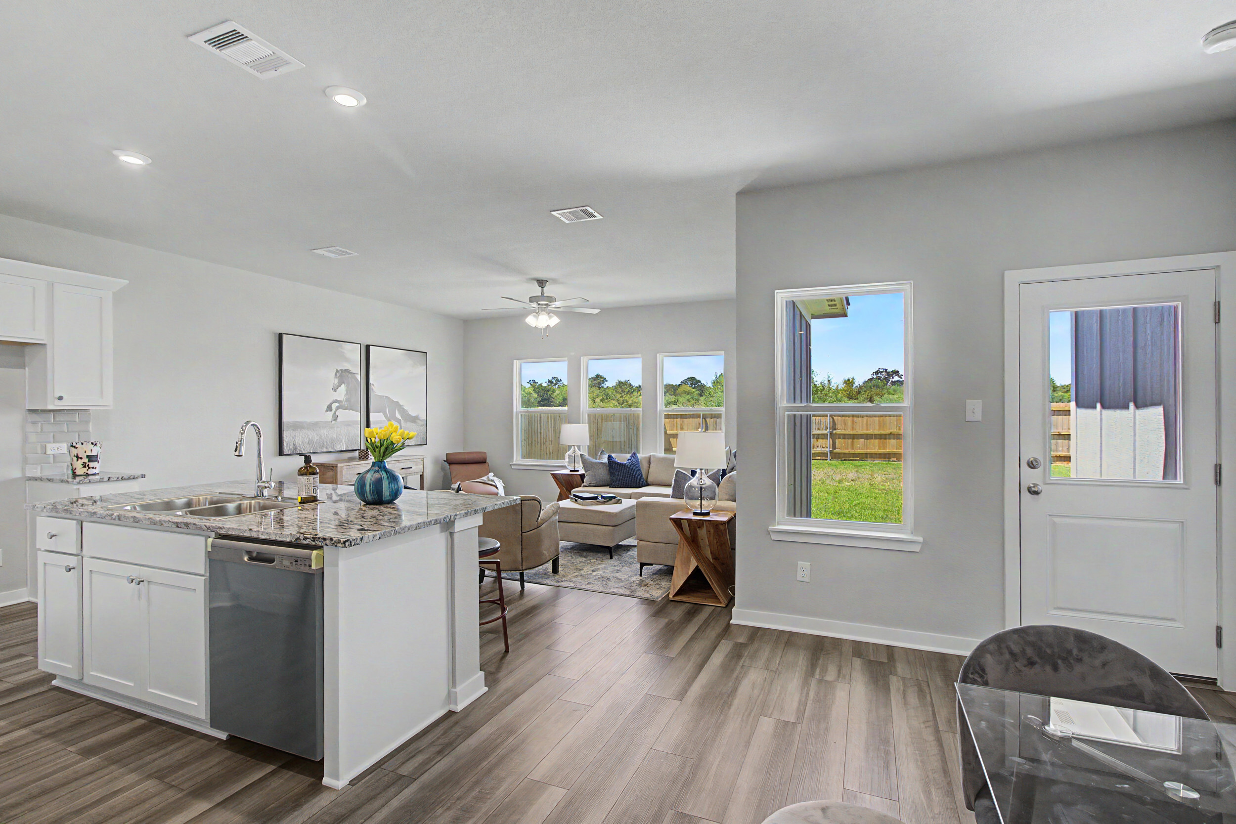 5520 Harriet St (35)