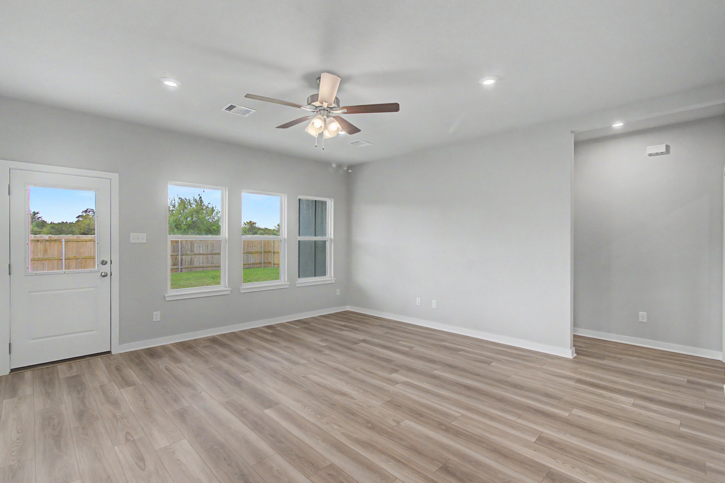 5522 Harriet St (2)