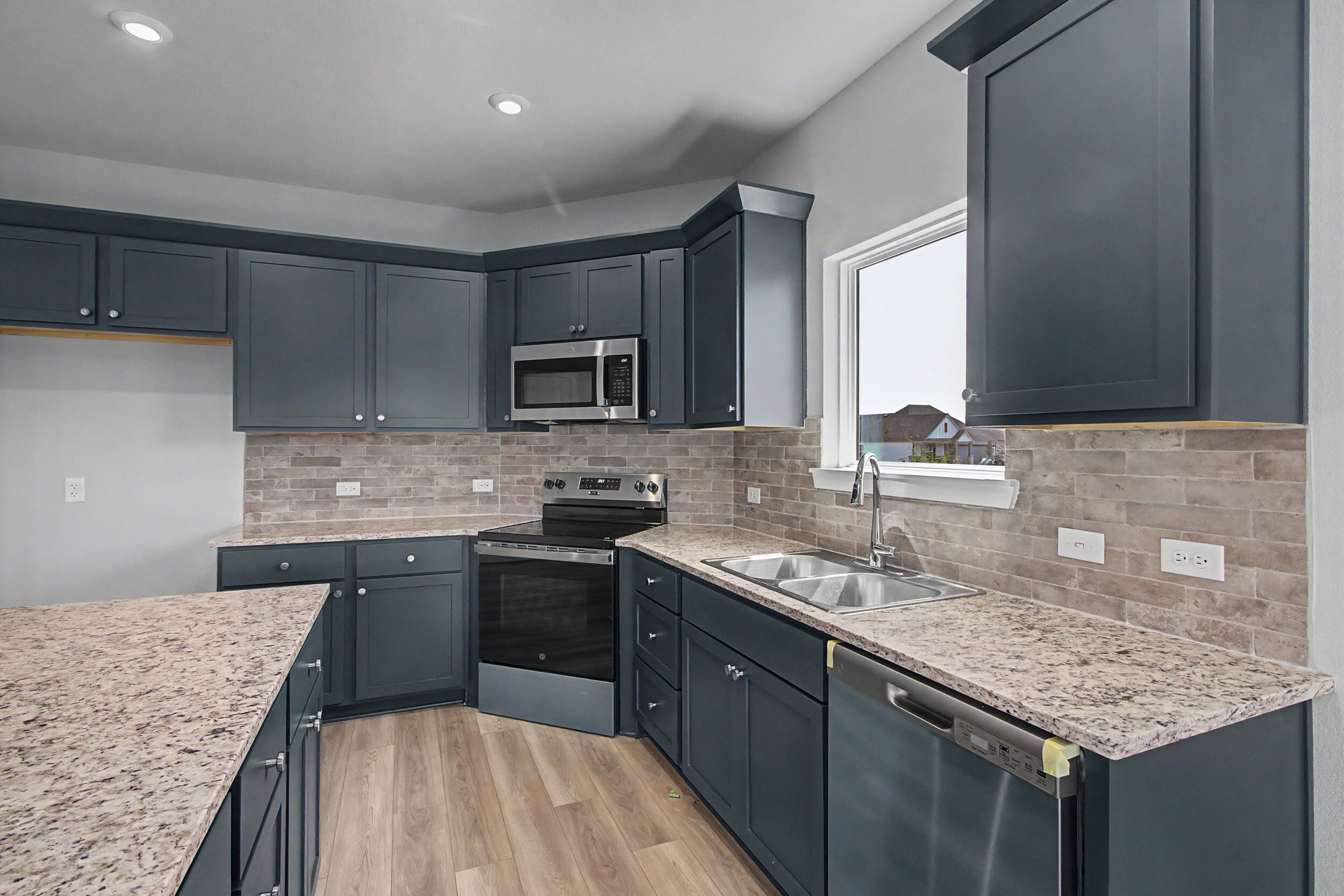 5522 Harriet St (37)