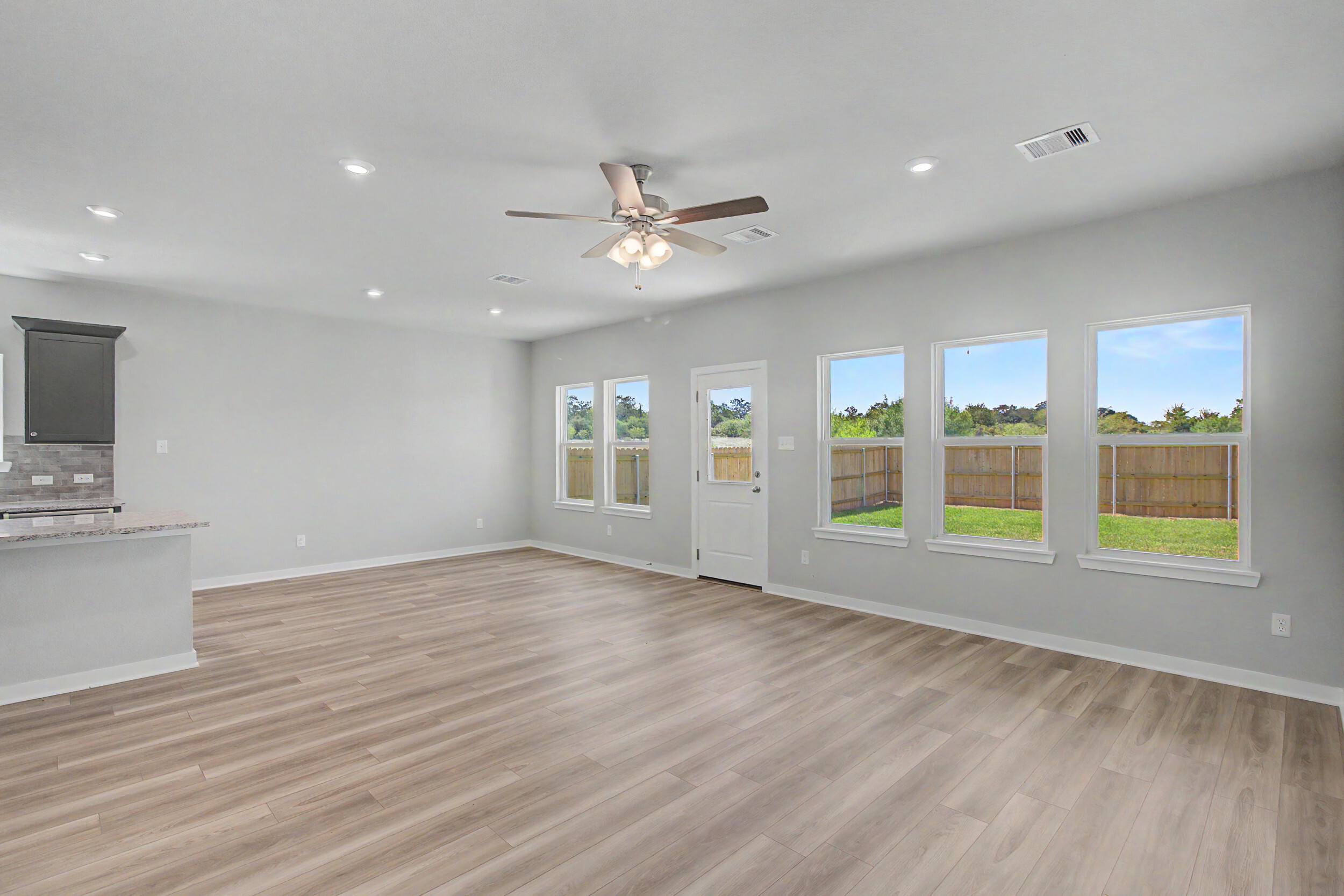 5522 Harriet St (7)
