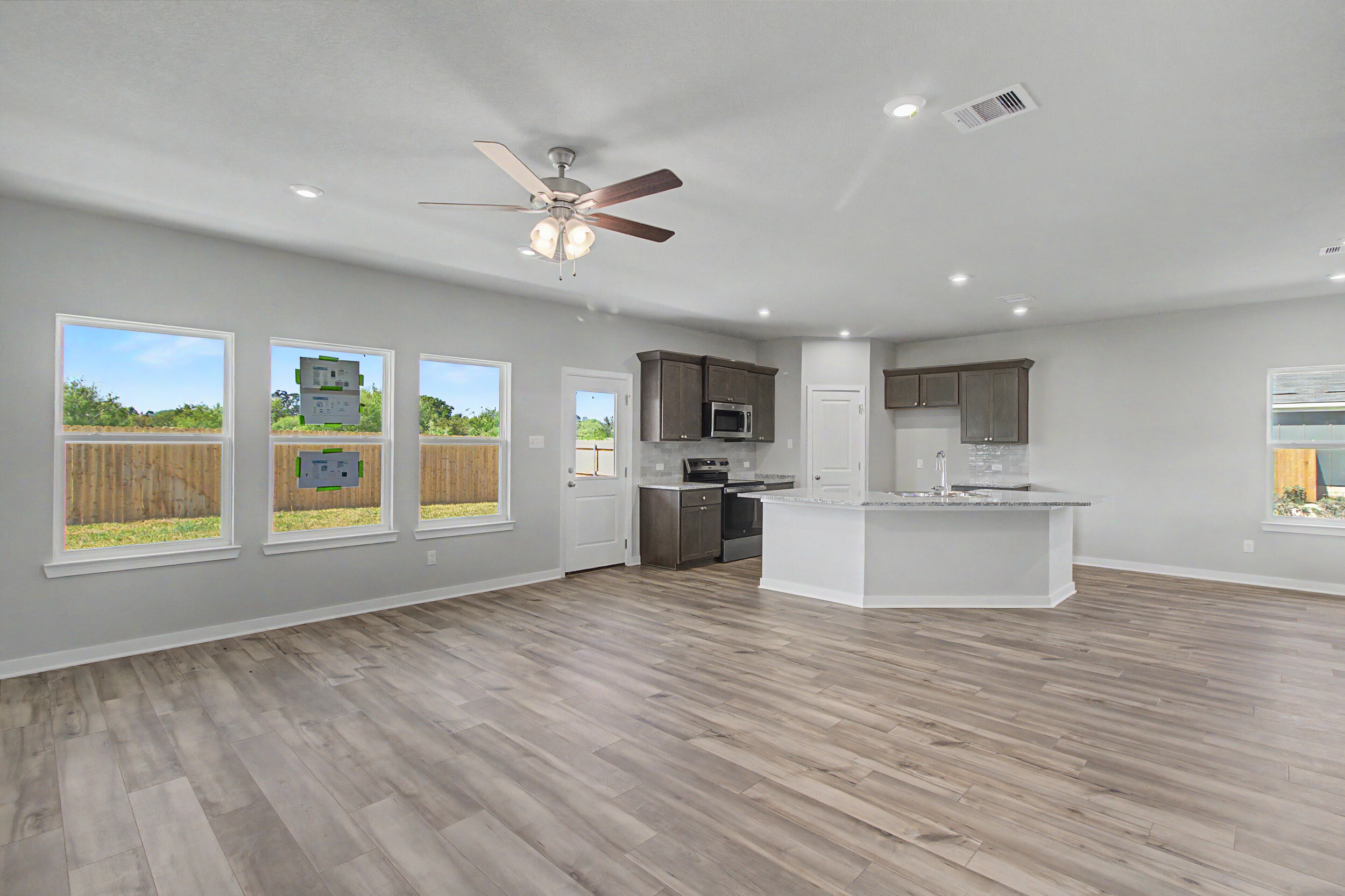 5526 Harriet St (12)