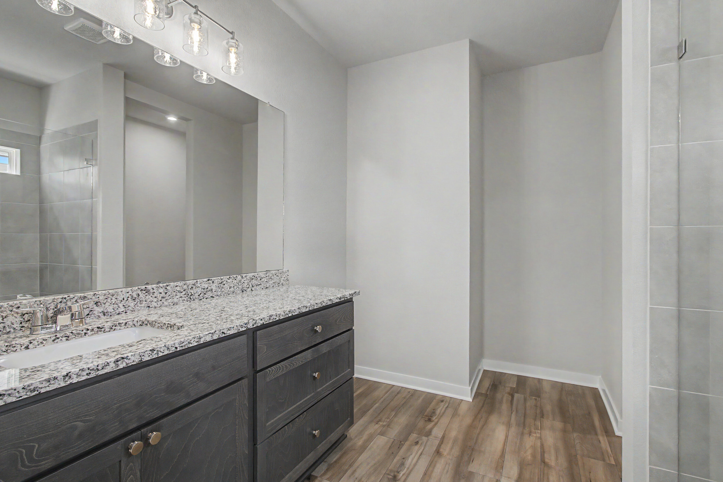 5526 Harriet St (18)