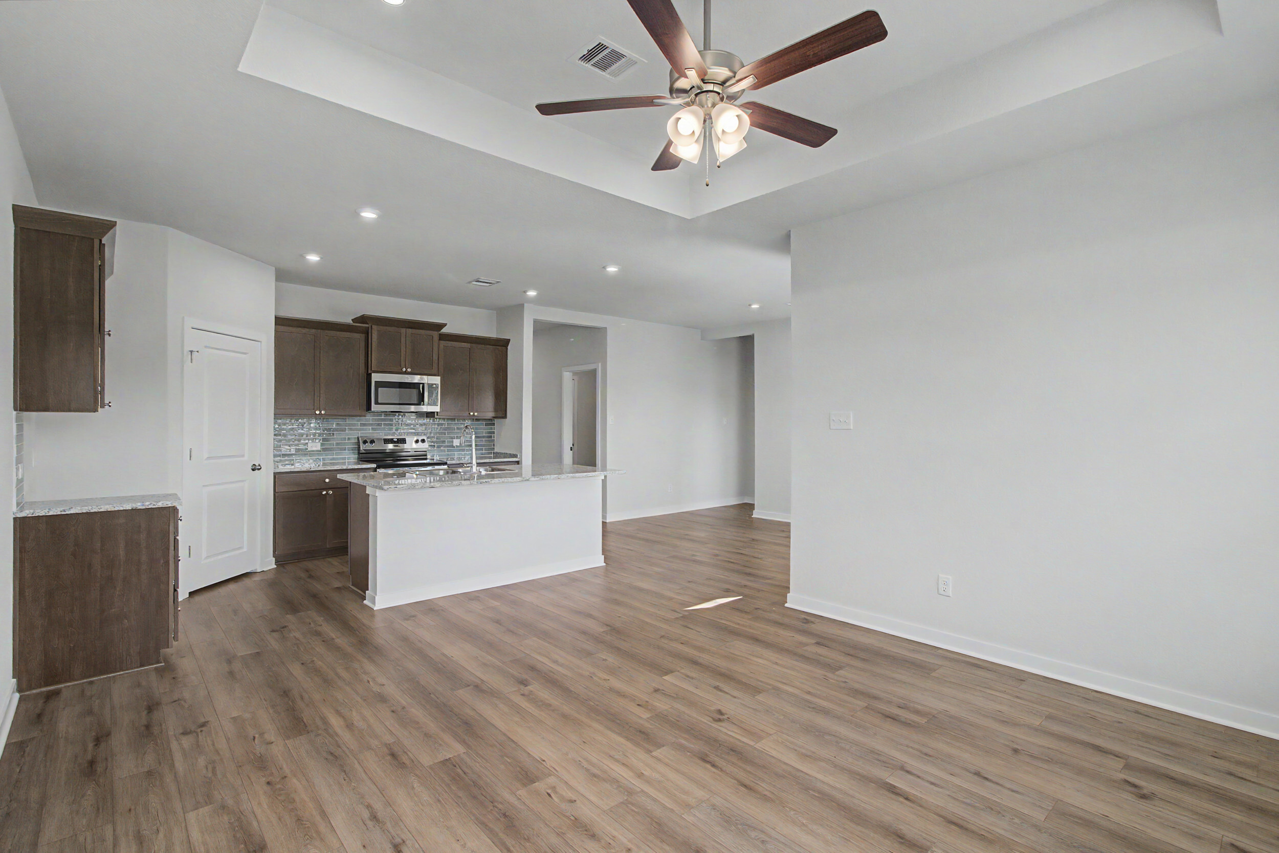 5528 Harriet St (11)