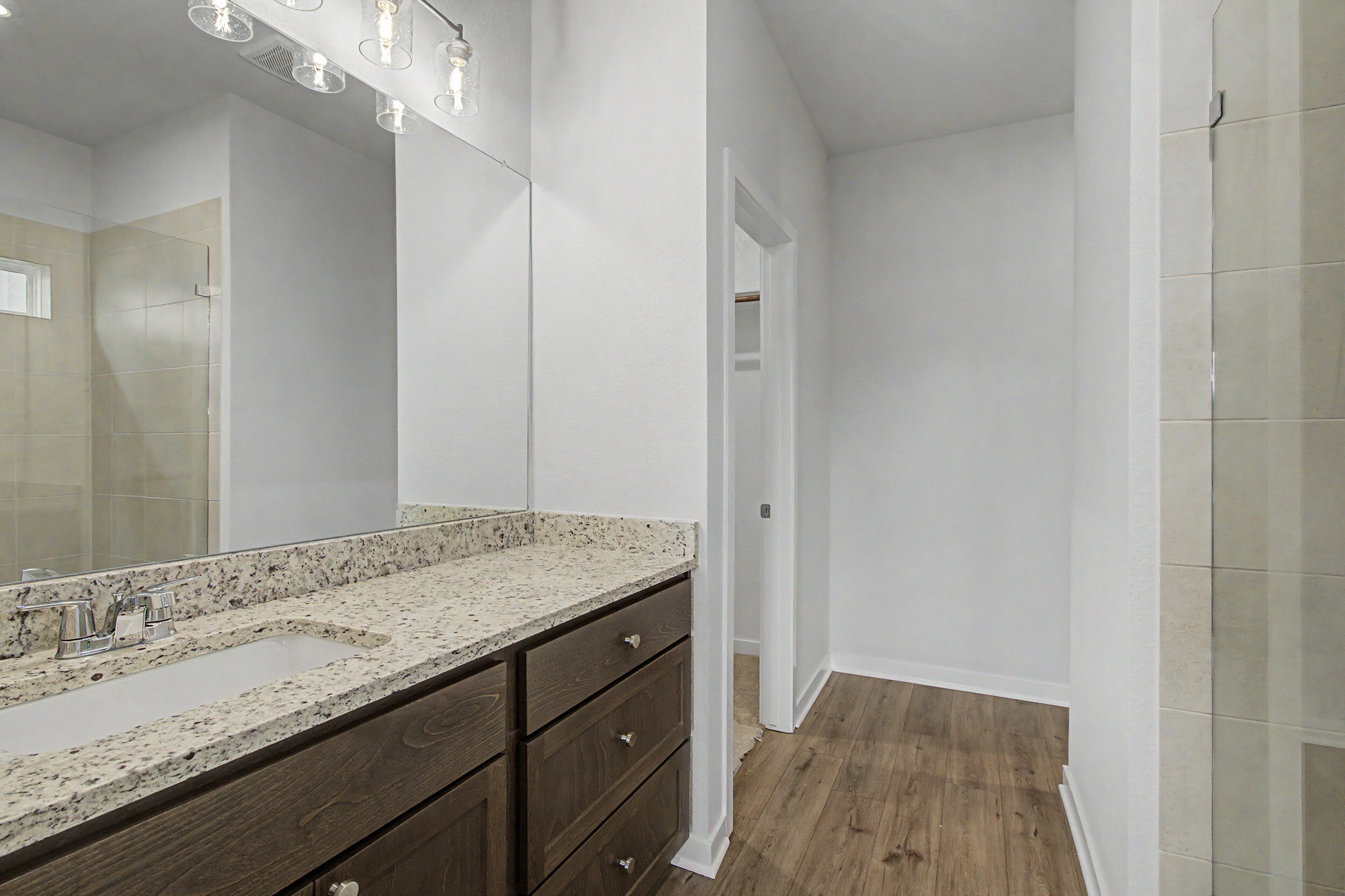 5528 Harriet St (17)