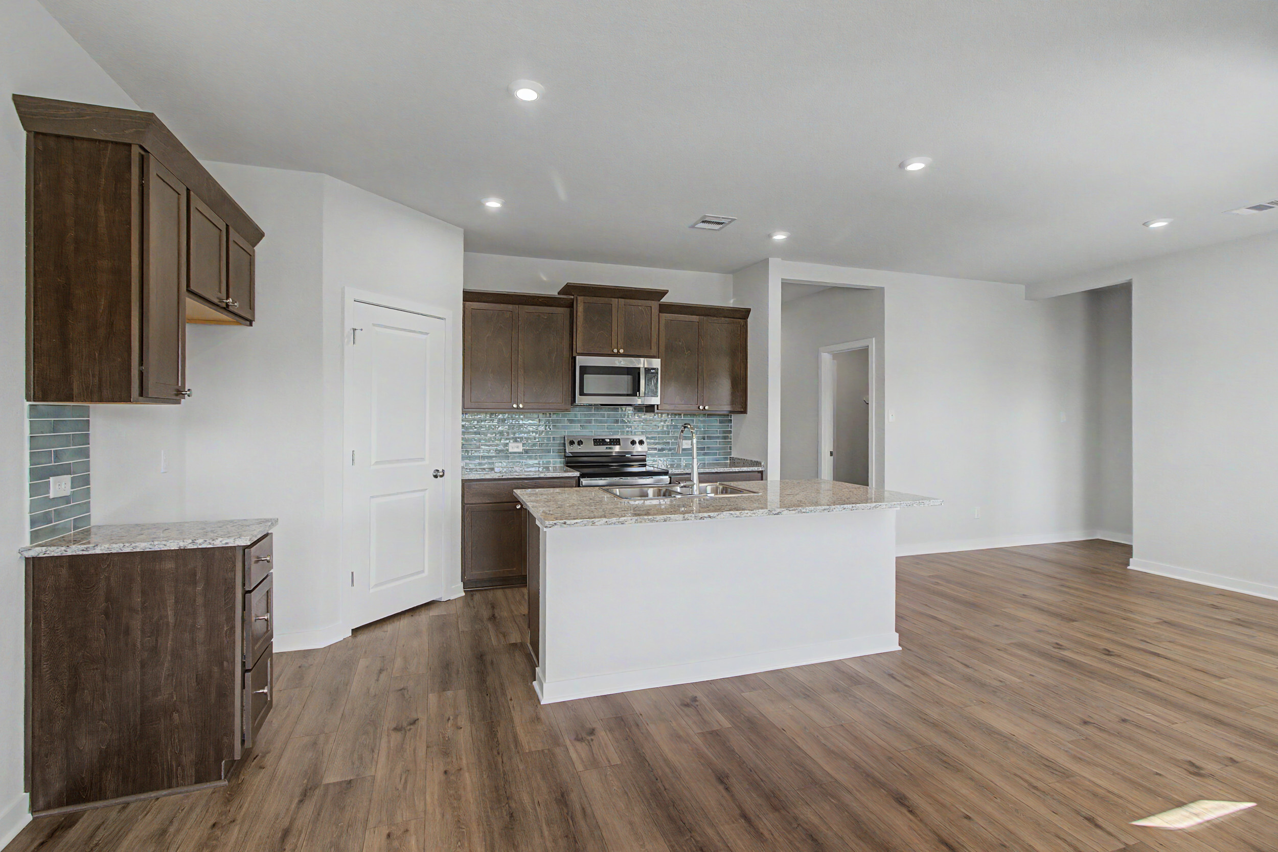 5528 Harriet St (7)
