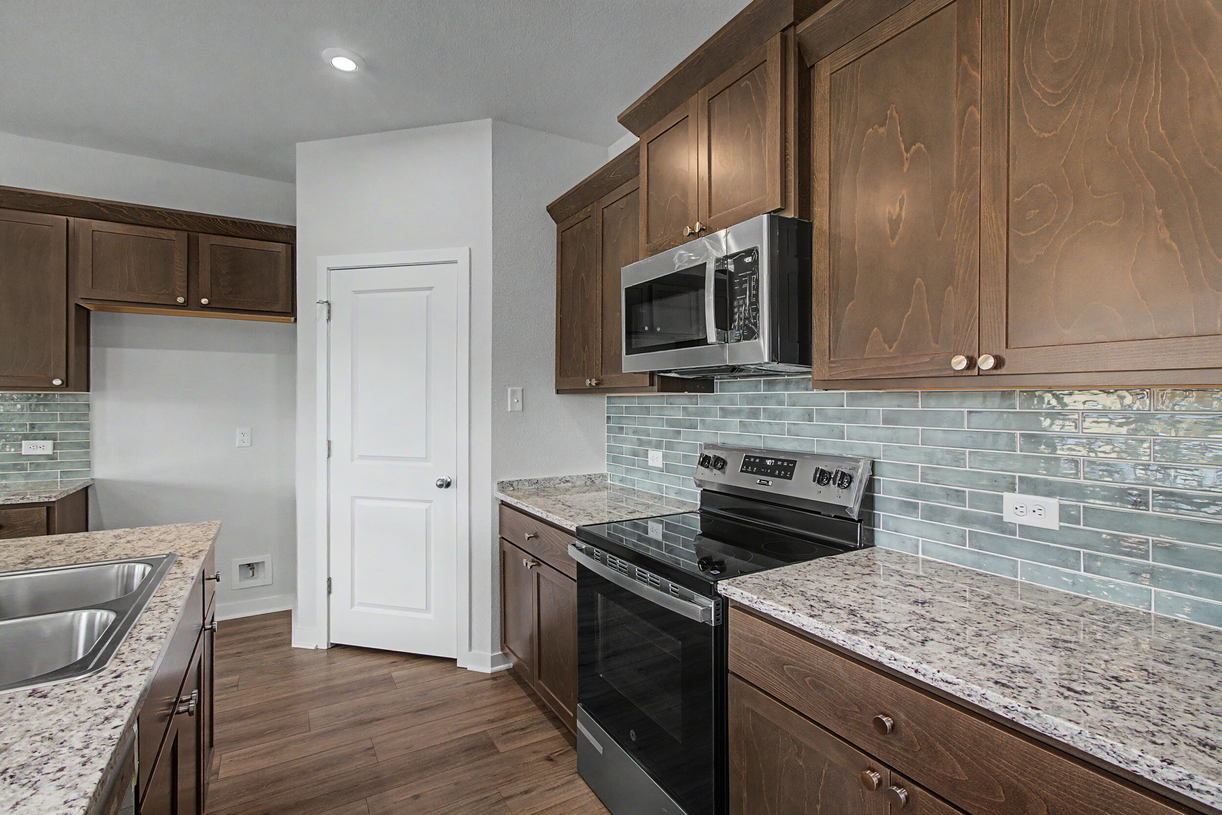 5528 Harriet St (8)